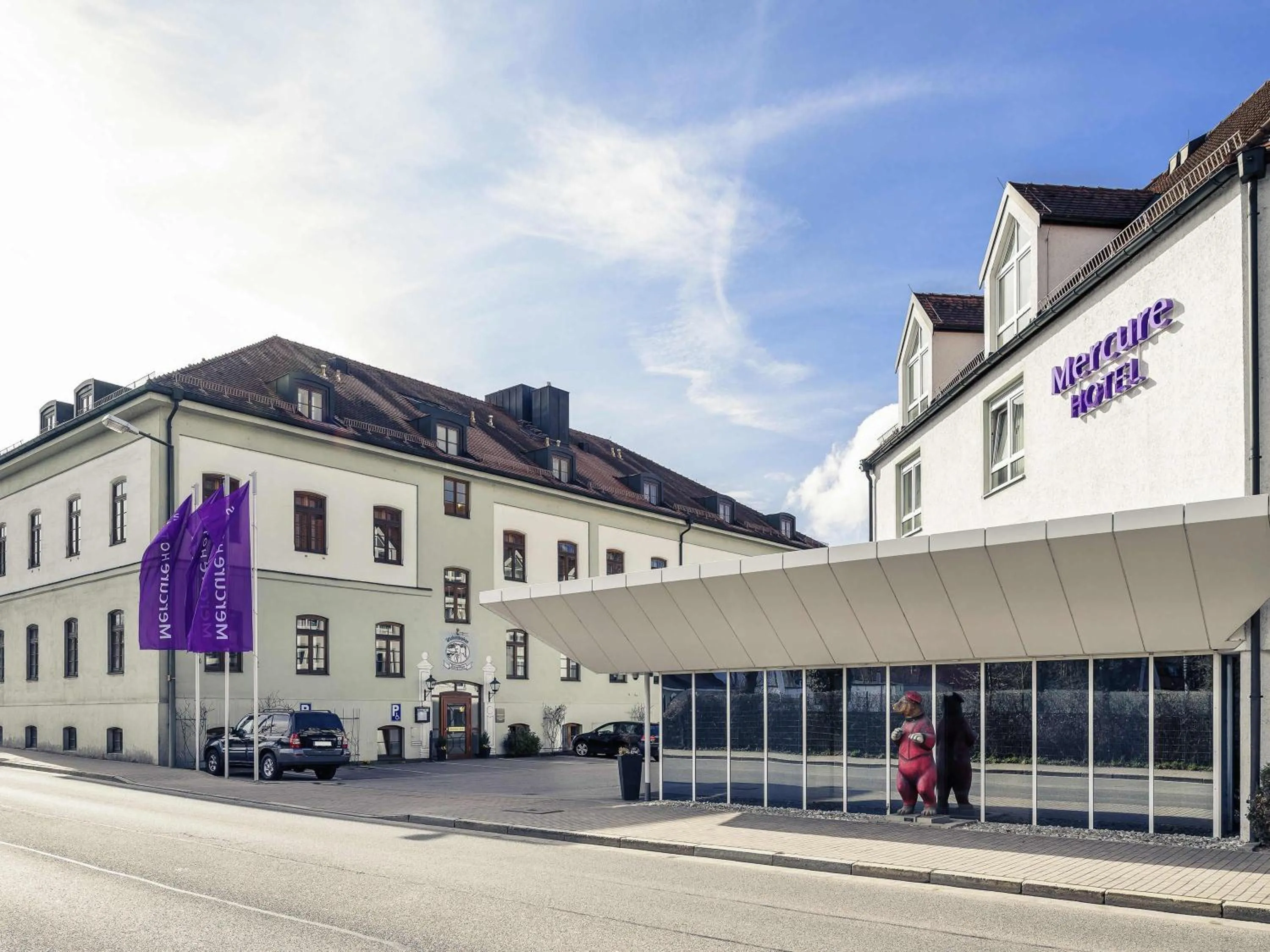 Property building in Mercure Hotel München Airport Freising