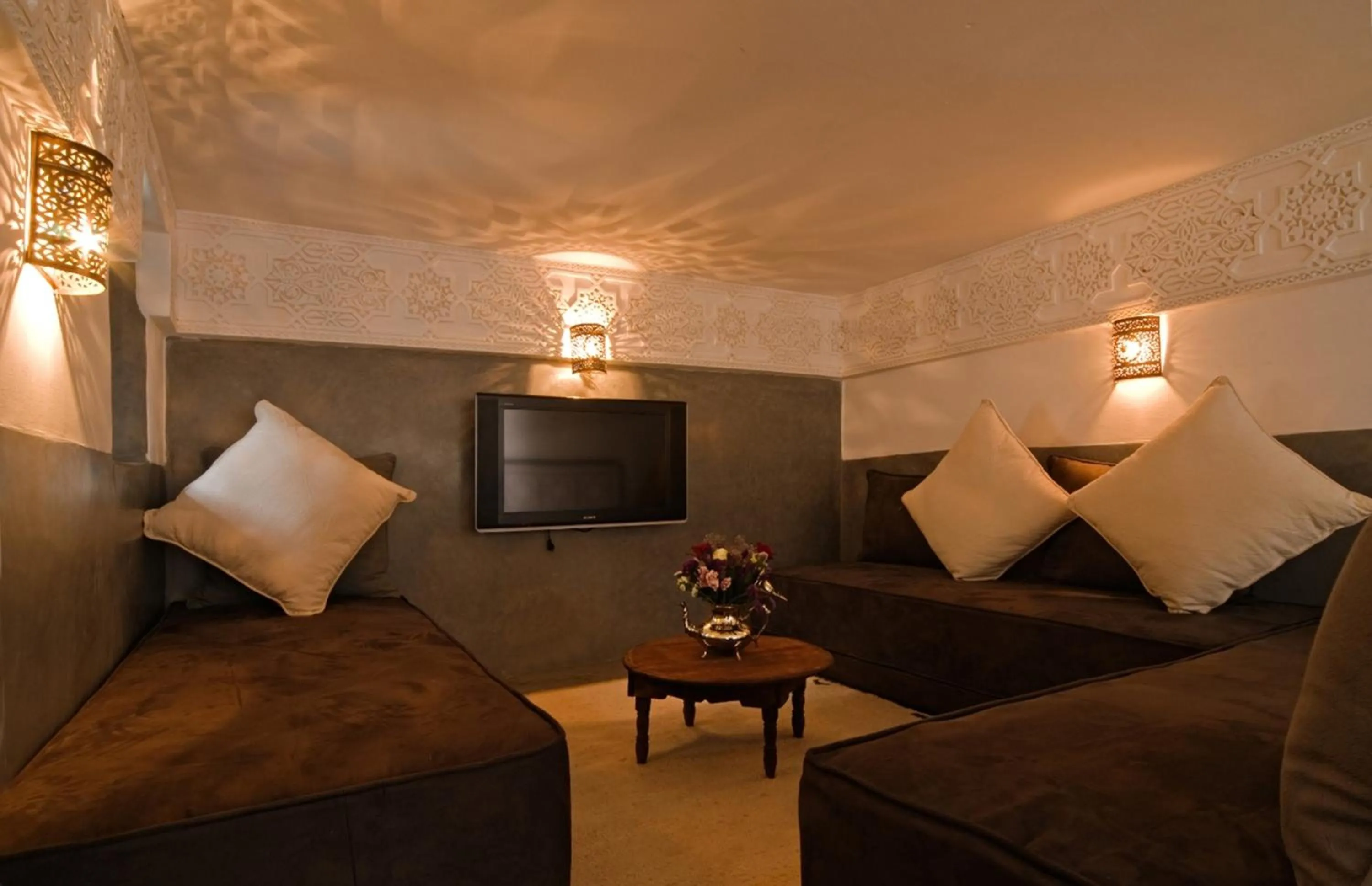 Decorative detail in Riad Cinnamon by Marrakech Riad