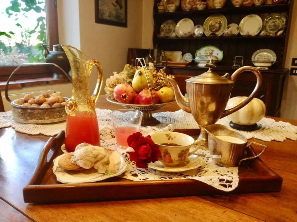 Italian breakfast in Il Casale Del Sogno