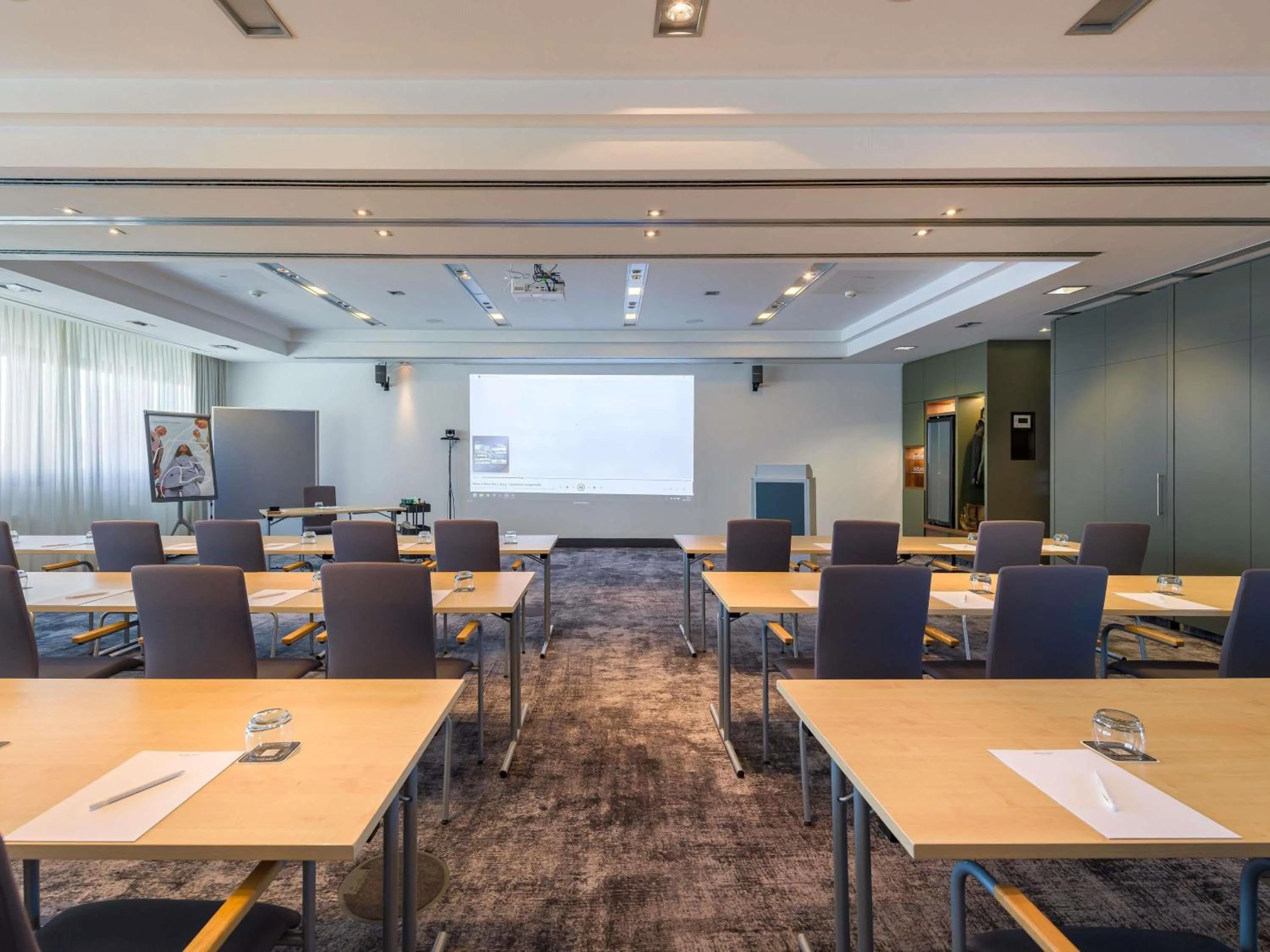 Meeting/conference room in Mercure Hotel Hannover Mitte