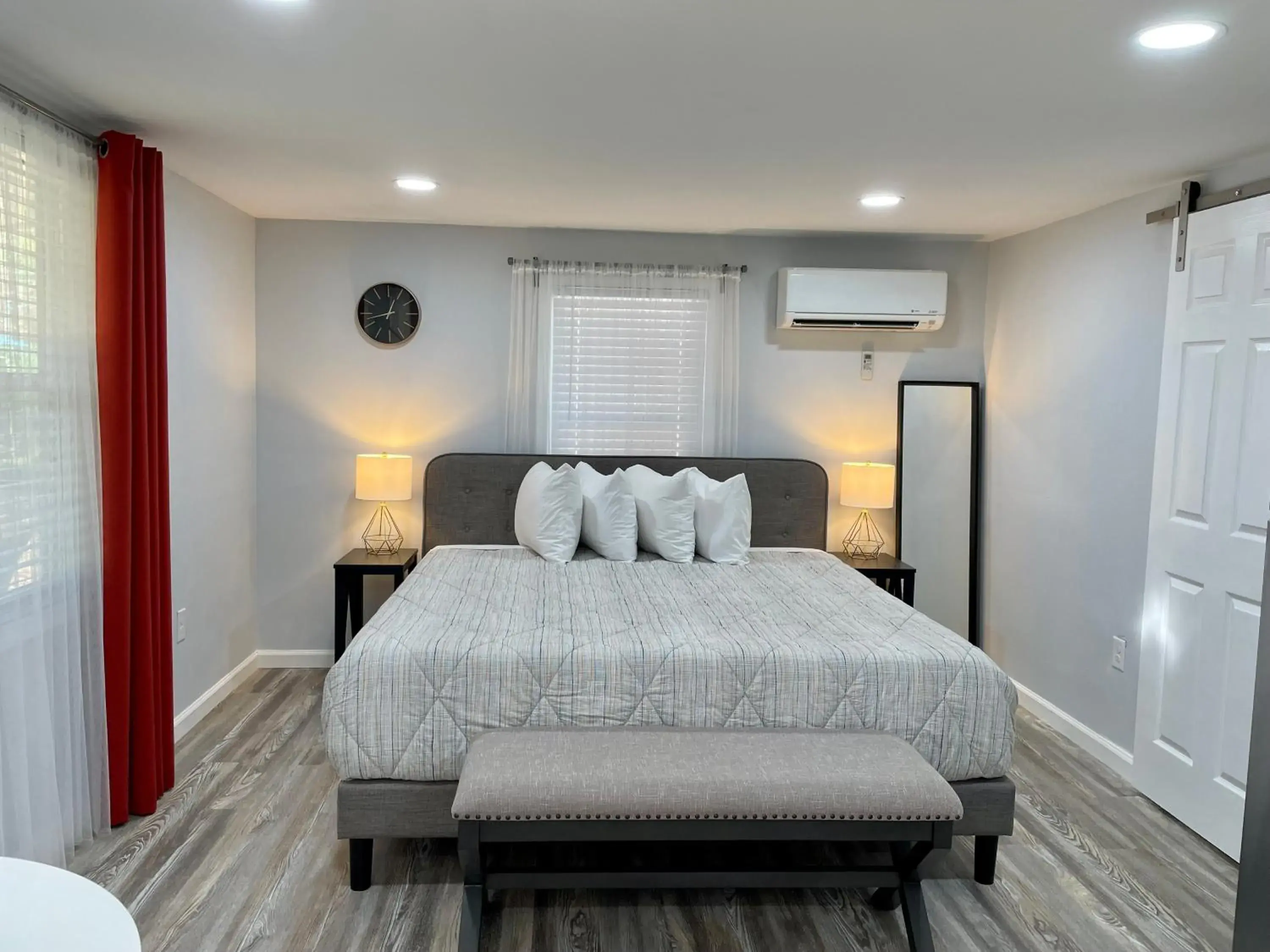 King Studio in Veda Inn & Cottages King Studio in Veda Inn & Cottages