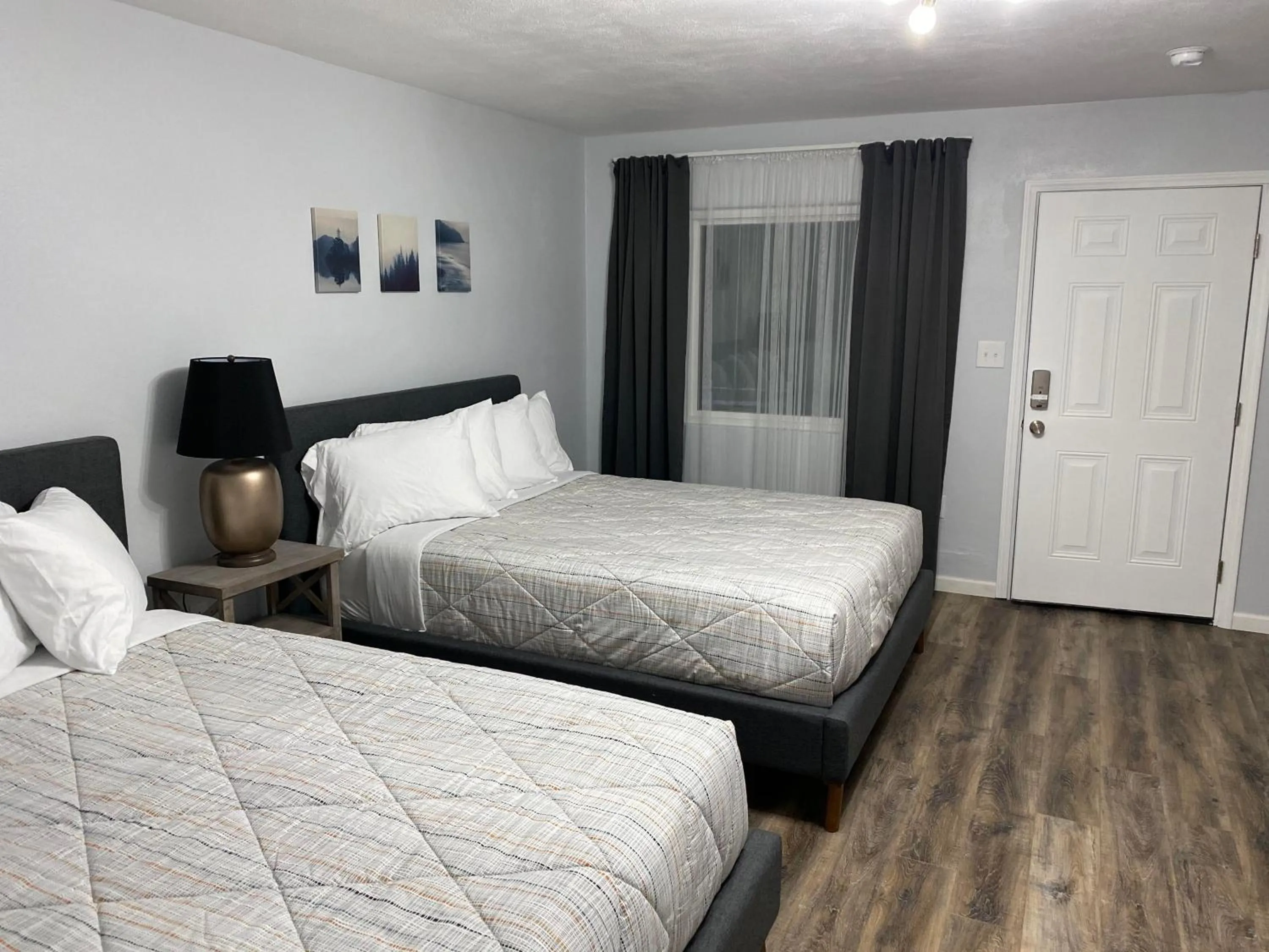 Bed in Veda Inn & Cottages