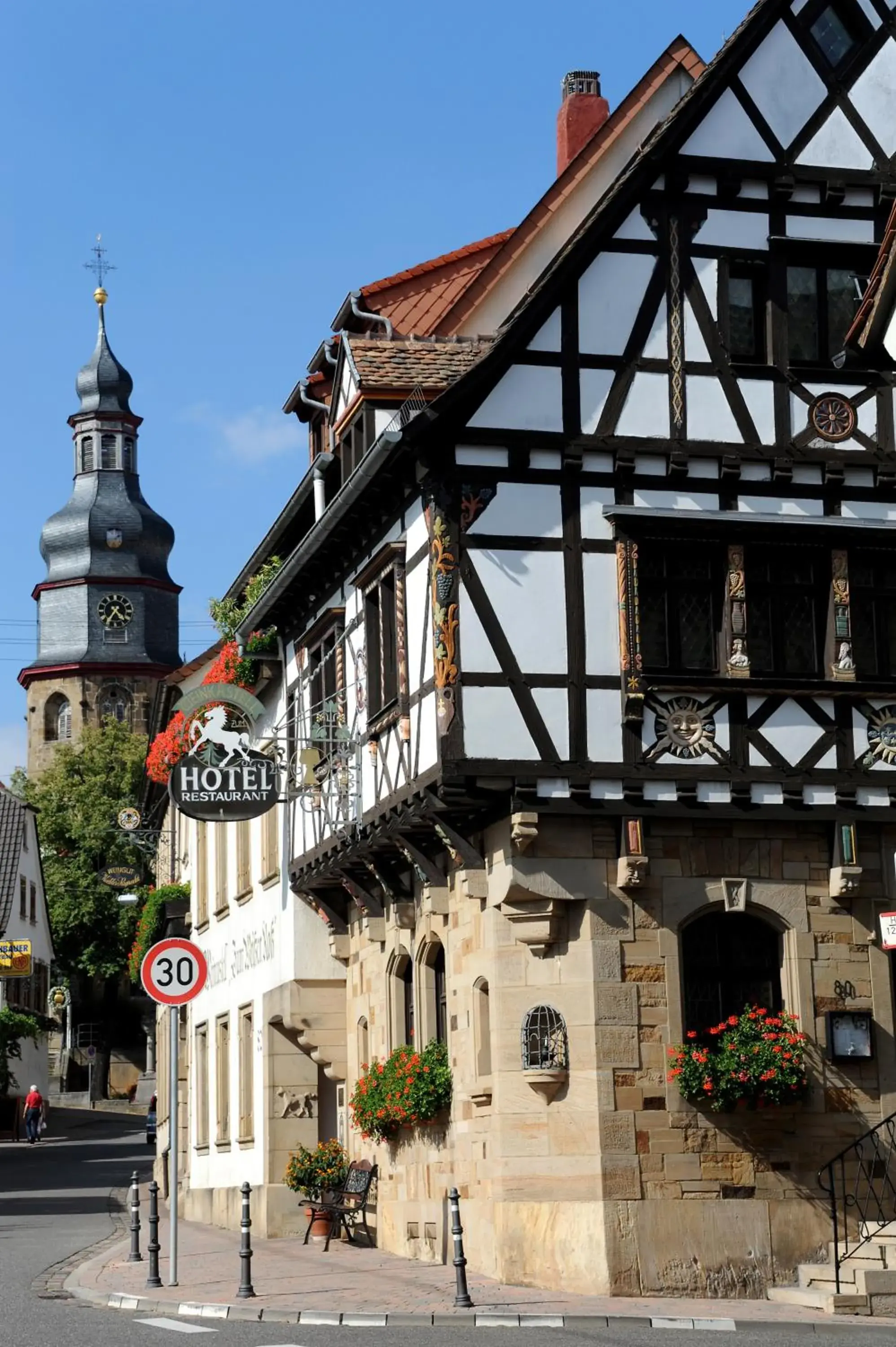 Weinkastell Zum Weissen Ross Weinkastell Zum Weissen Ross