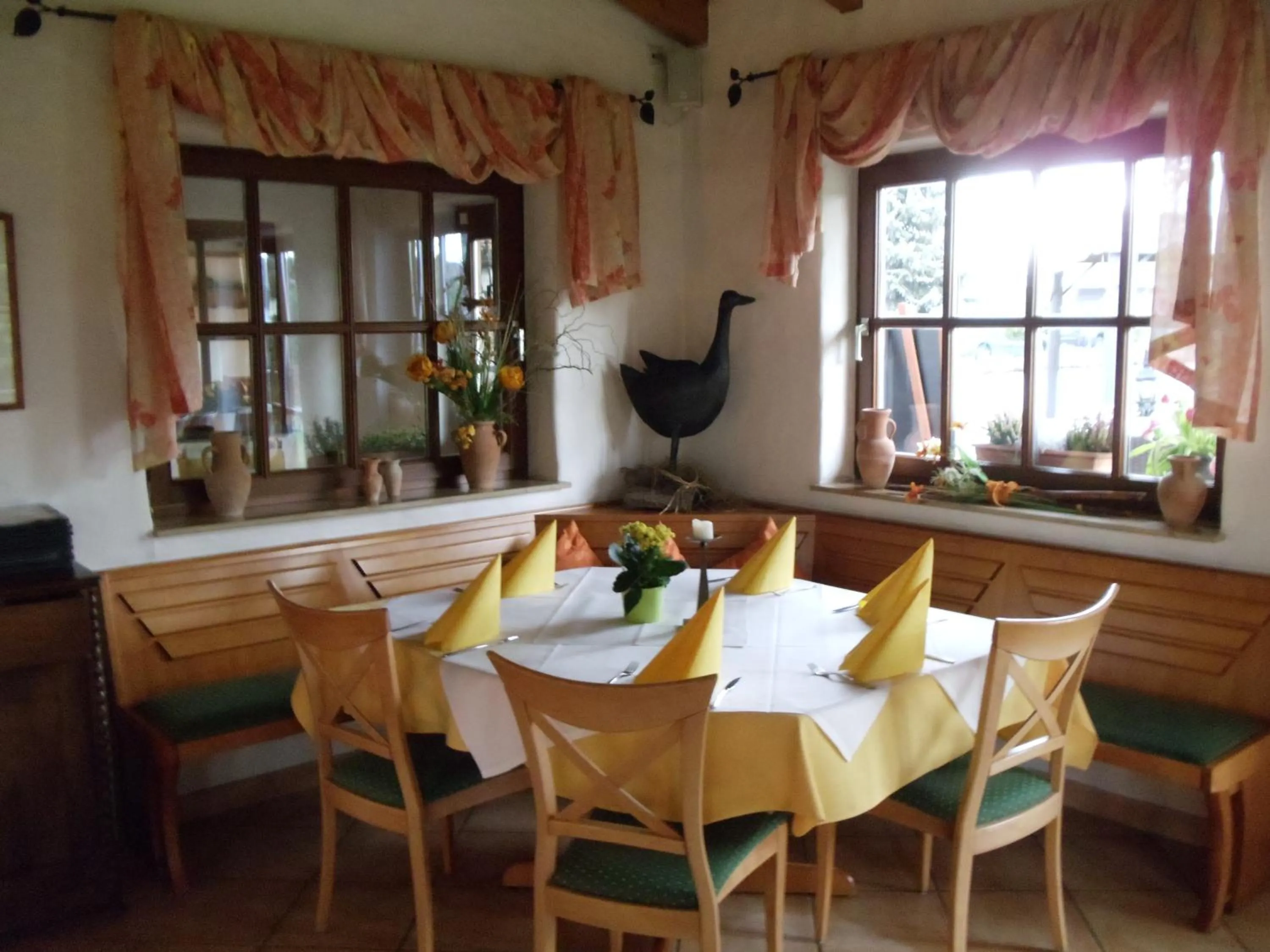 Restaurant/places to eat in Hotel Restaurant Weisbrod