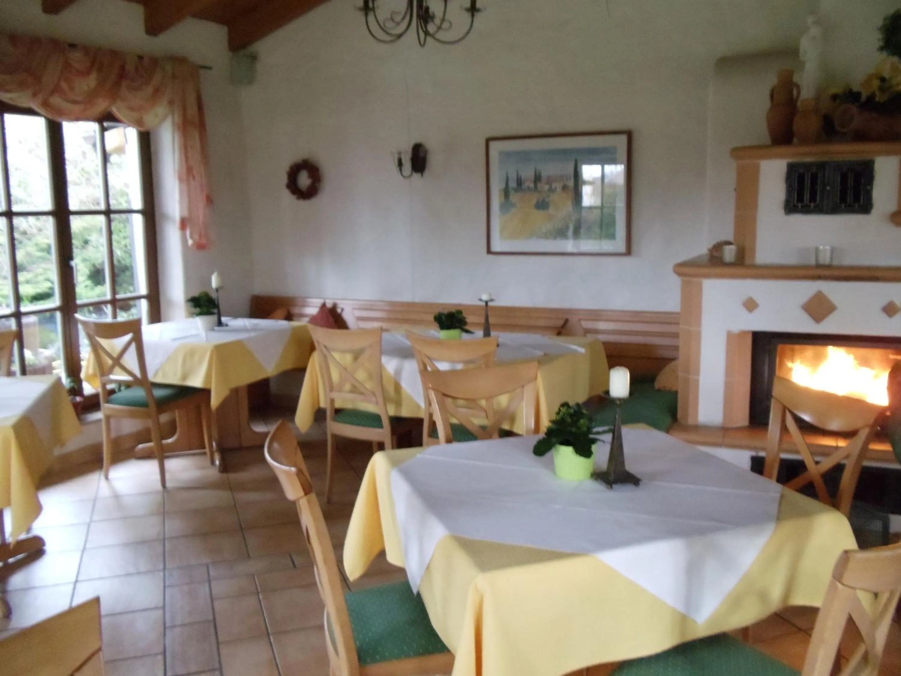 Restaurant/places to eat in Hotel Restaurant Weisbrod