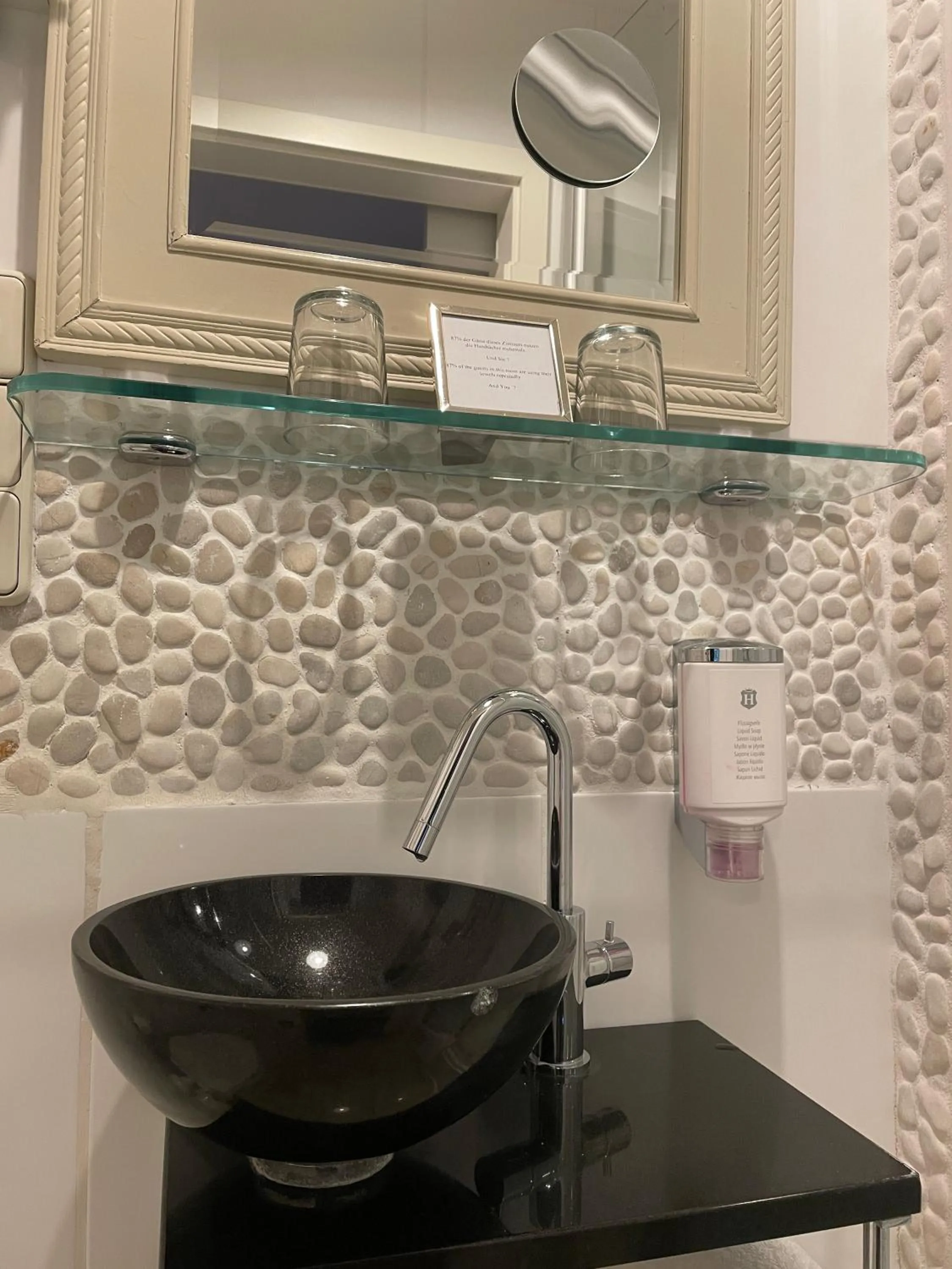 Bathroom in Hotel Am Volksgarten