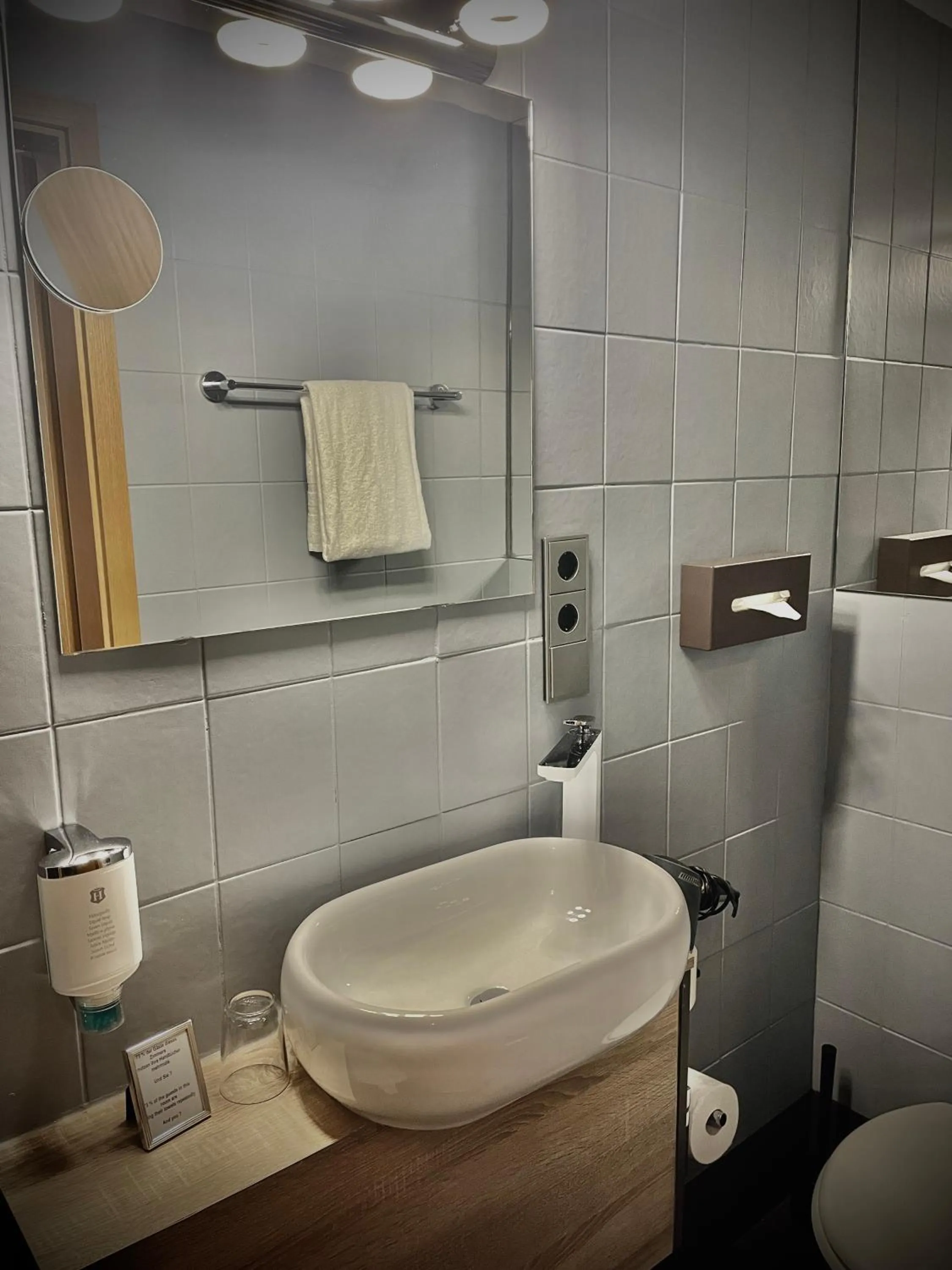 Bathroom in Hotel Am Volksgarten