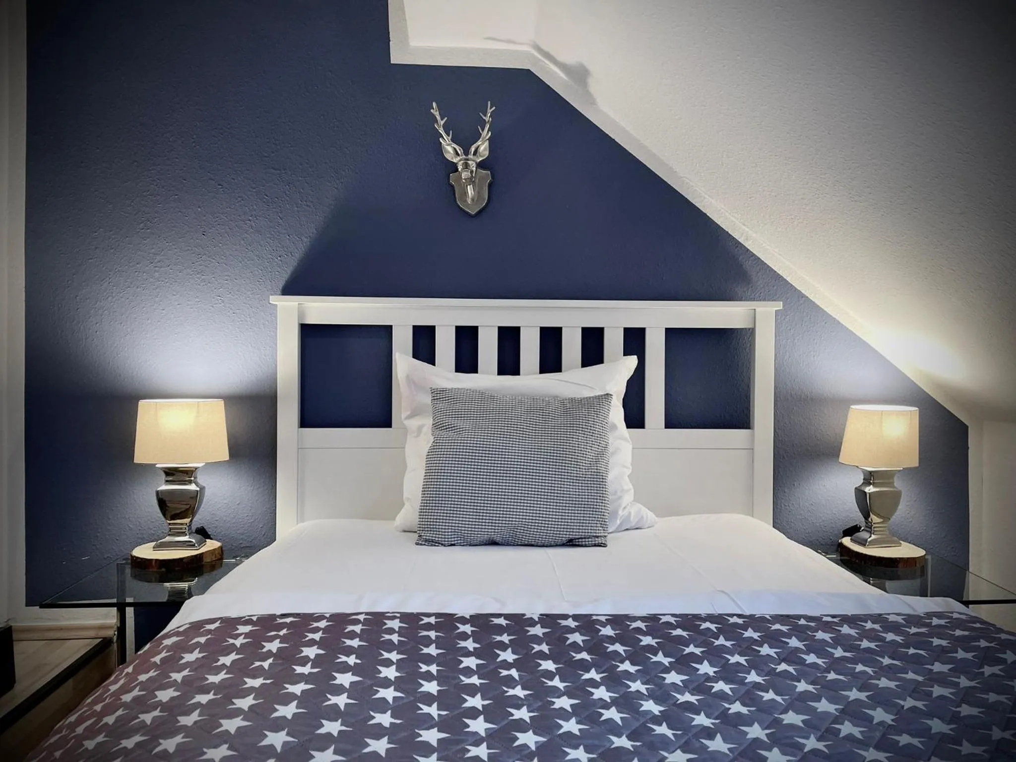 Bed in Hotel Am Volksgarten