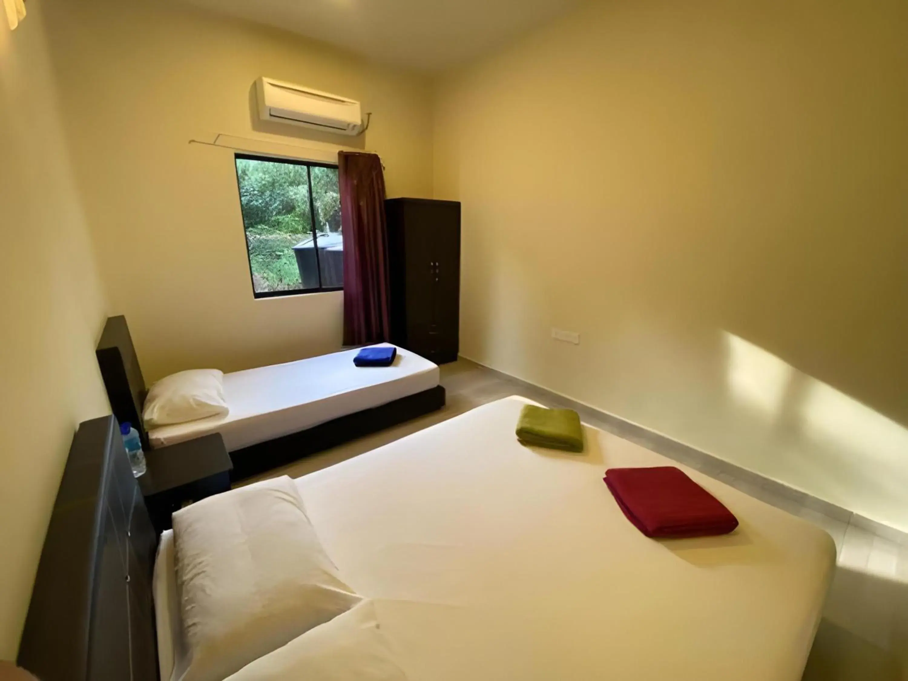 Photo of the whole room, Bed in Hotel O Sedili Inn Resort Photo of the whole room, Bed in Hotel O Sedili Inn Resort