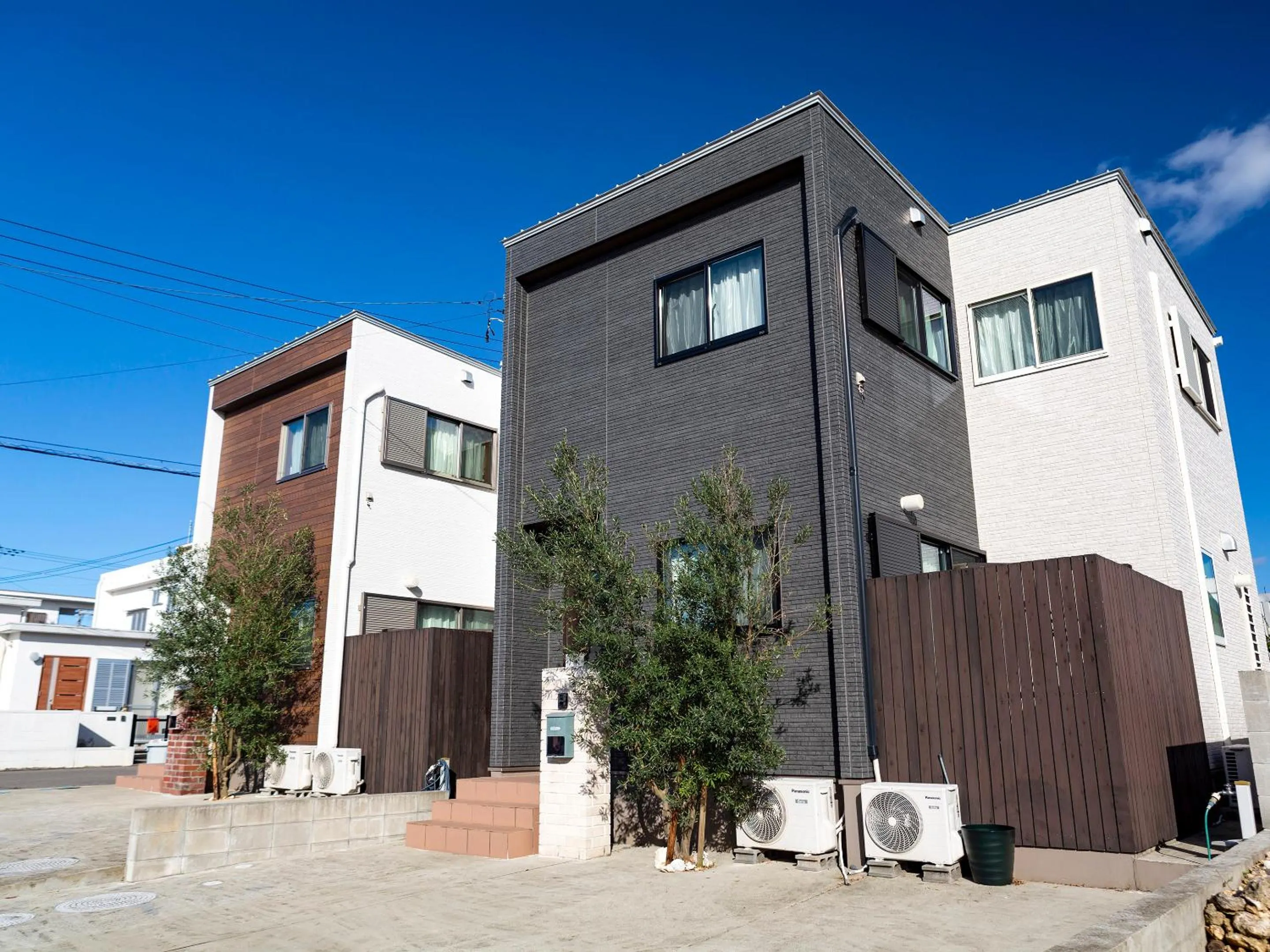 Property building in Ocean Front Maezato