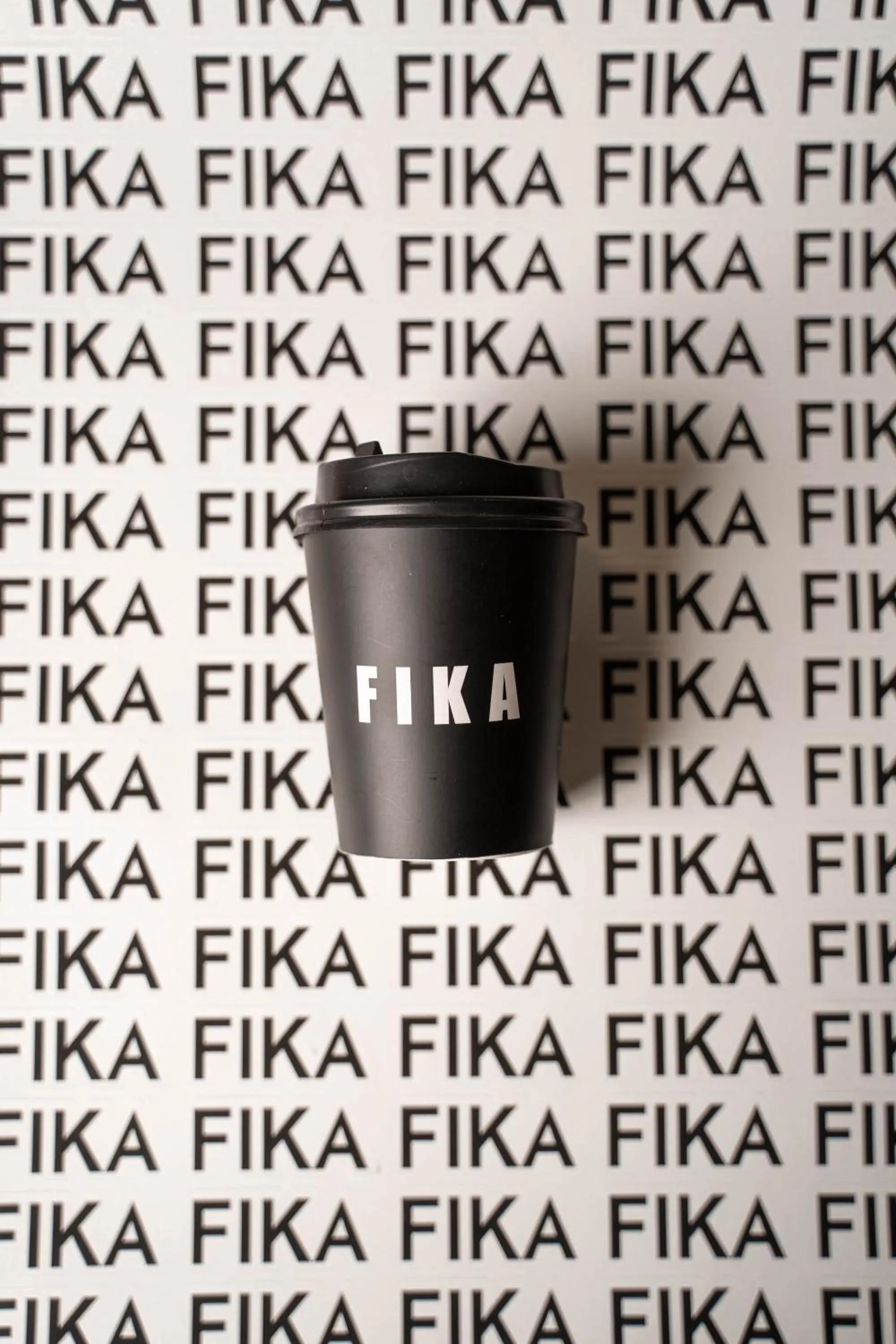 Restaurant/places to eat in Minimalist Poshtel & Suites