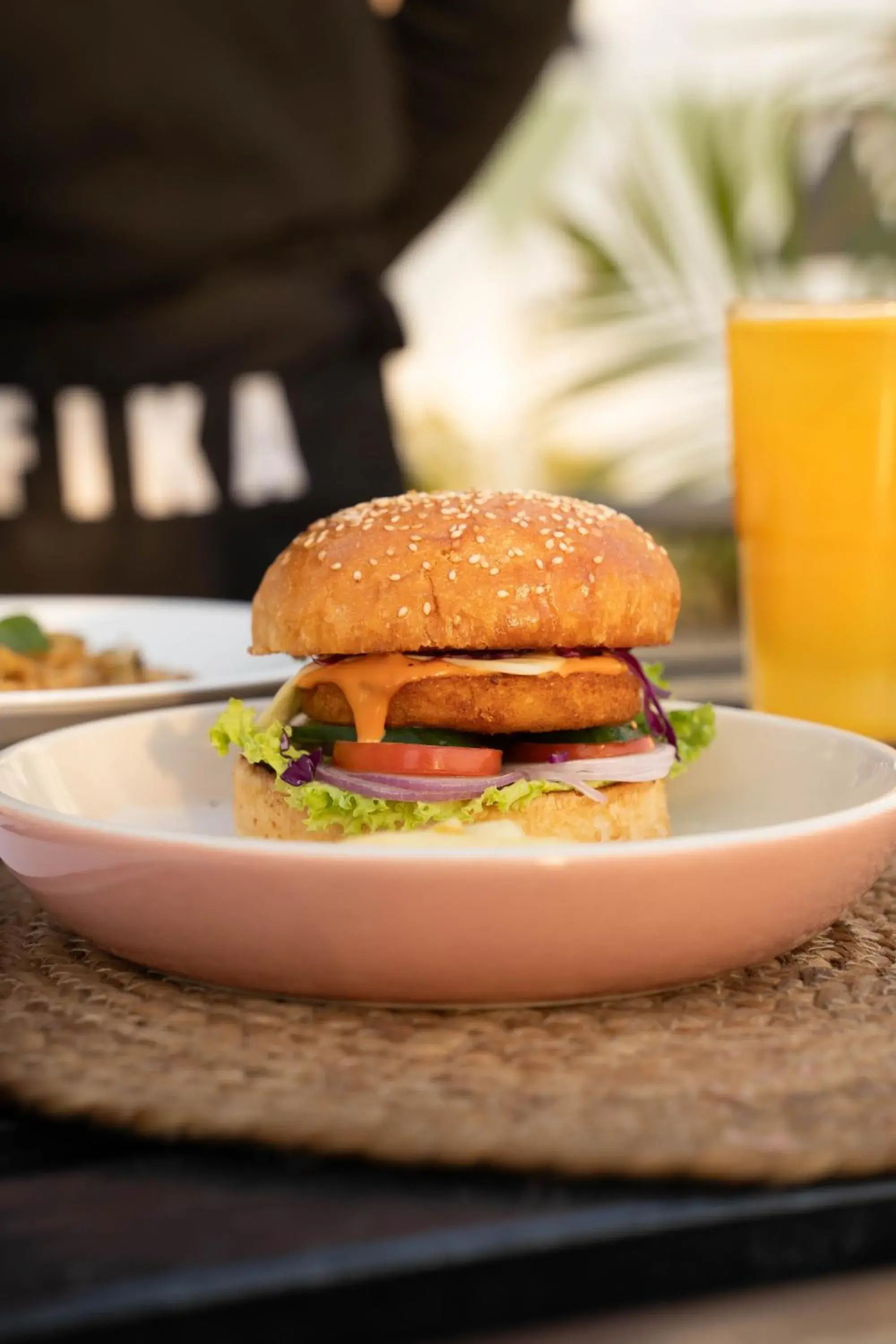 Restaurant/places to eat in Minimalist Poshtel & Suites Restaurant/places to eat in Minimalist Poshtel & Suites