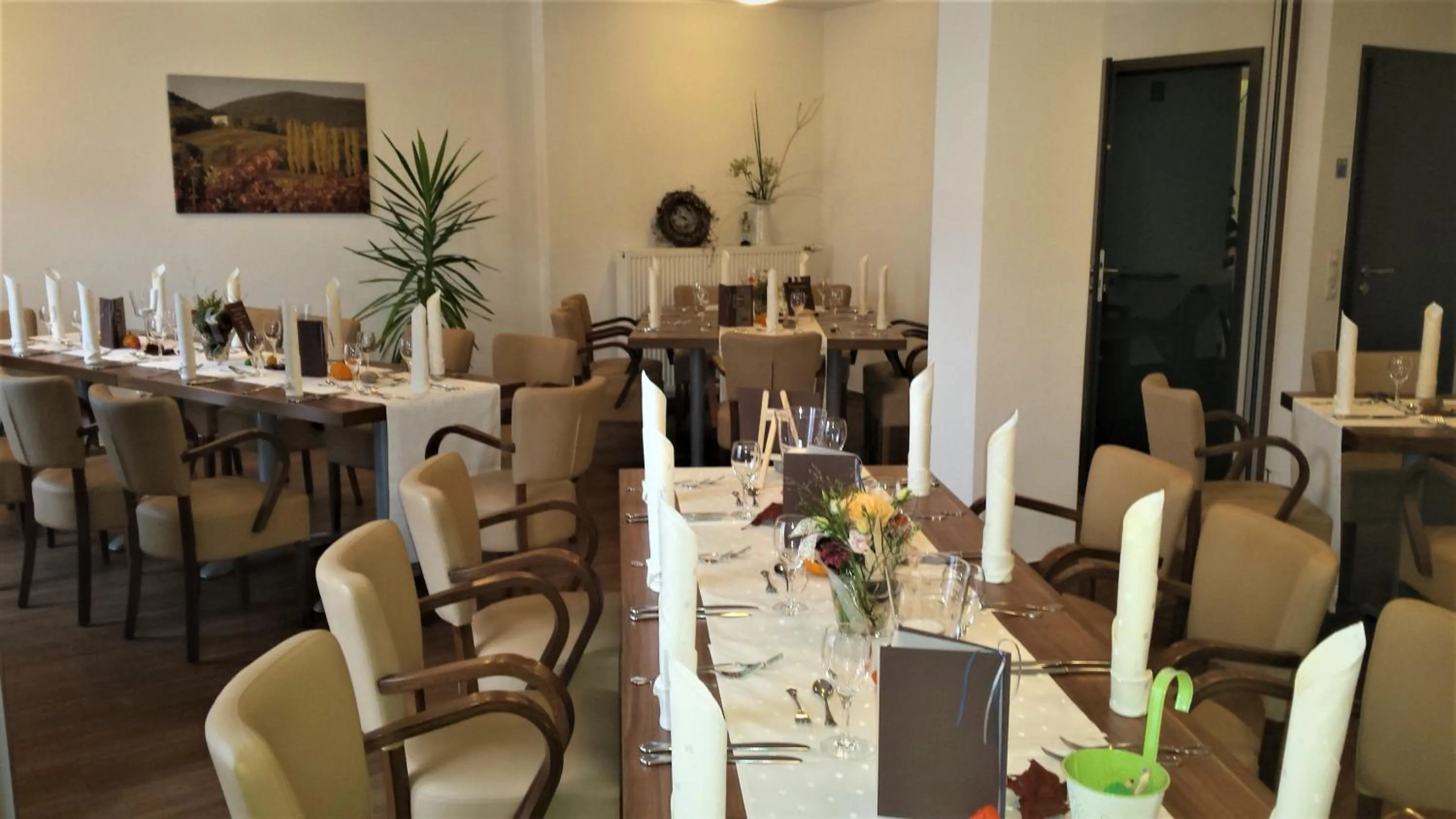 Restaurant/places to eat in Hotel-Restaurant Pfälzer Hof