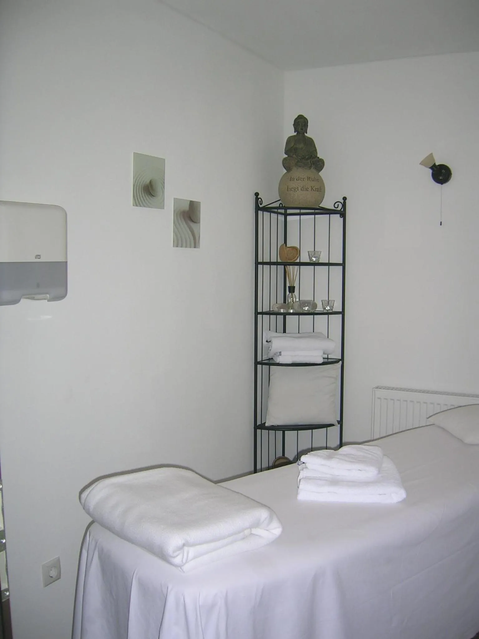 Massage, Bed in Hotel-Restaurant Pfälzer Hof