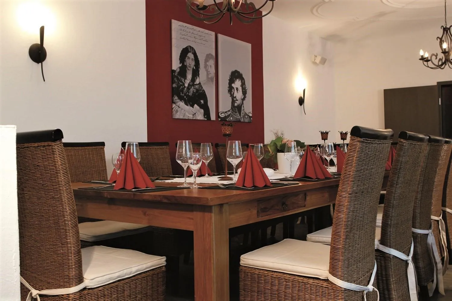 Restaurant/places to eat in Hotel-Restaurant Pfälzer Hof