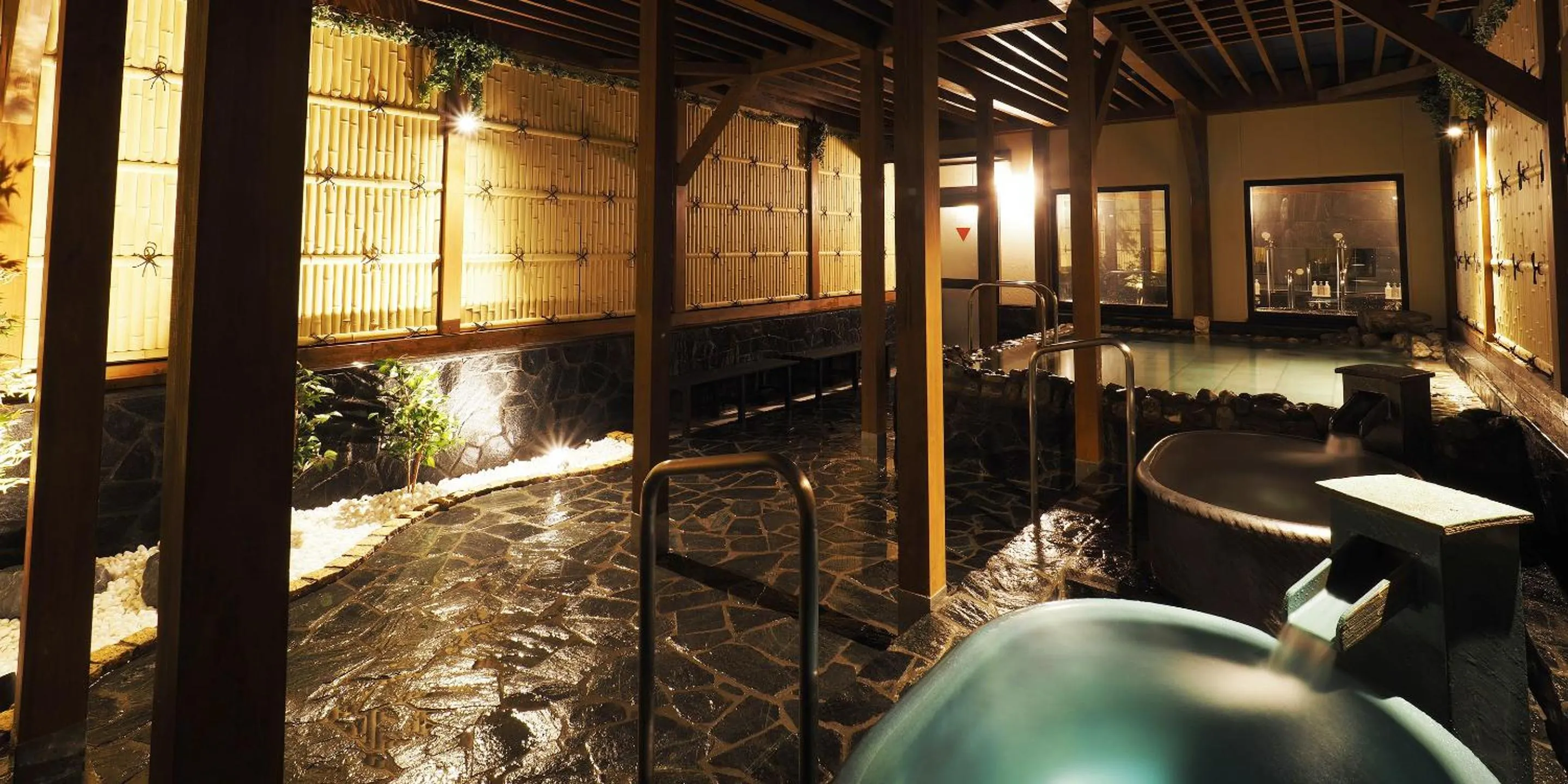 Open Air Bath in Hotel Abest Grande Takatsuki