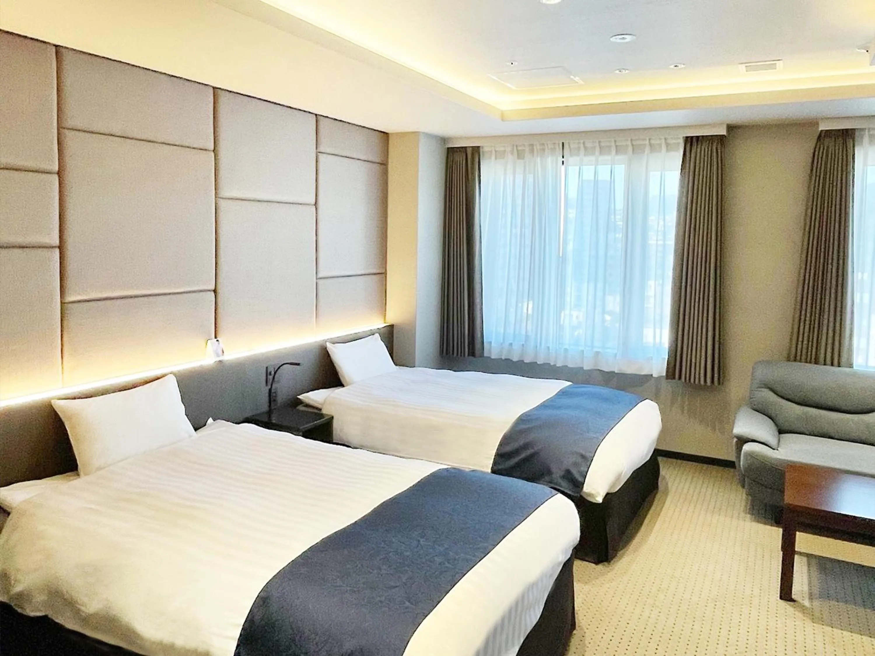 Photo of the whole room, Bed in Hotel Abest Grande Takatsuki