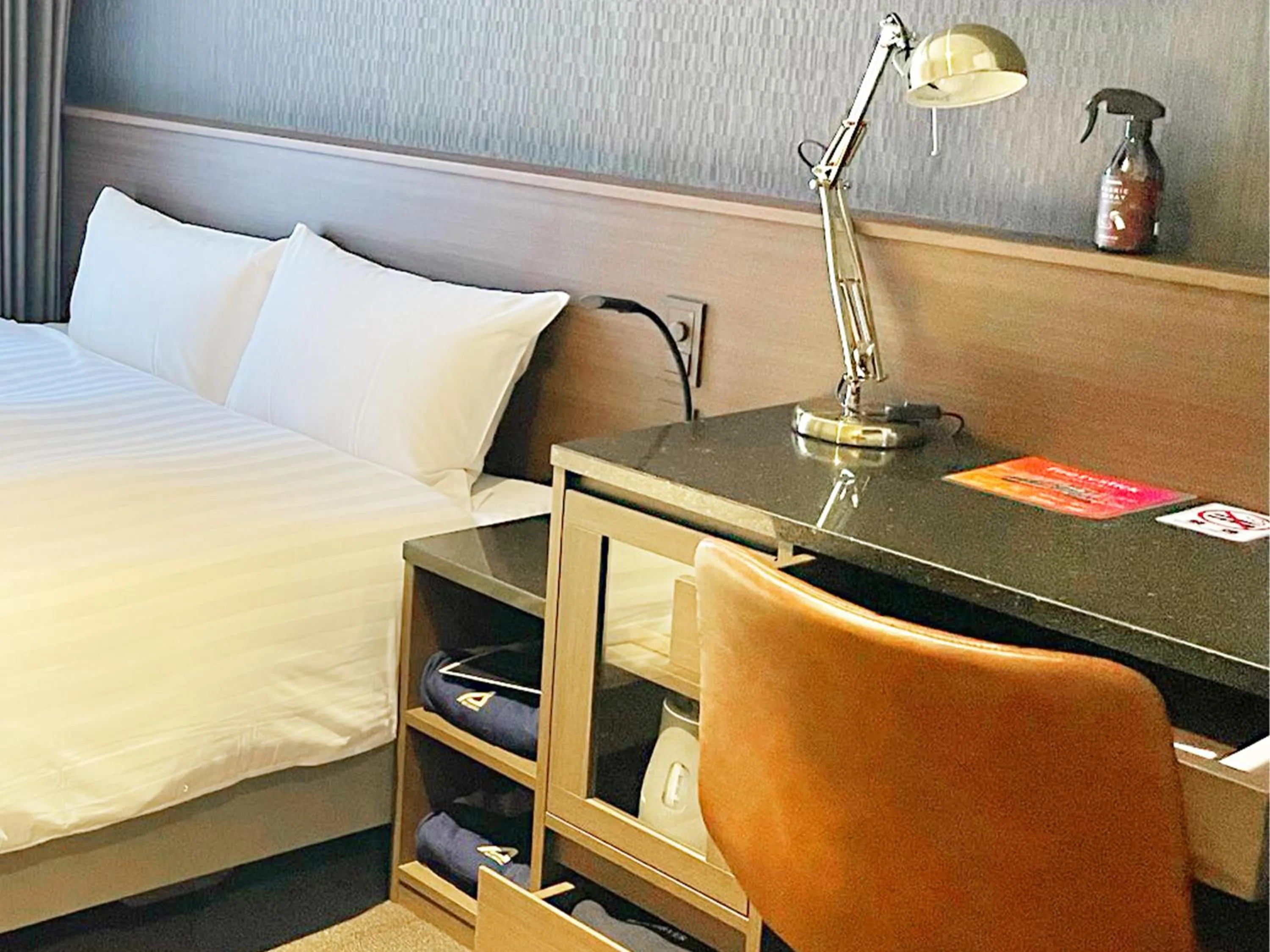 Photo of the whole room, Bed in Hotel Abest Grande Takatsuki