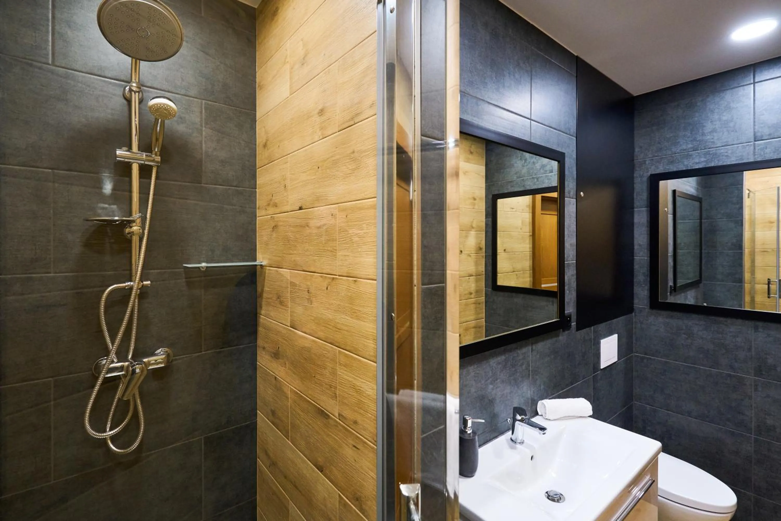 Bathroom in Prestige Apartamenty VINCI Centrum