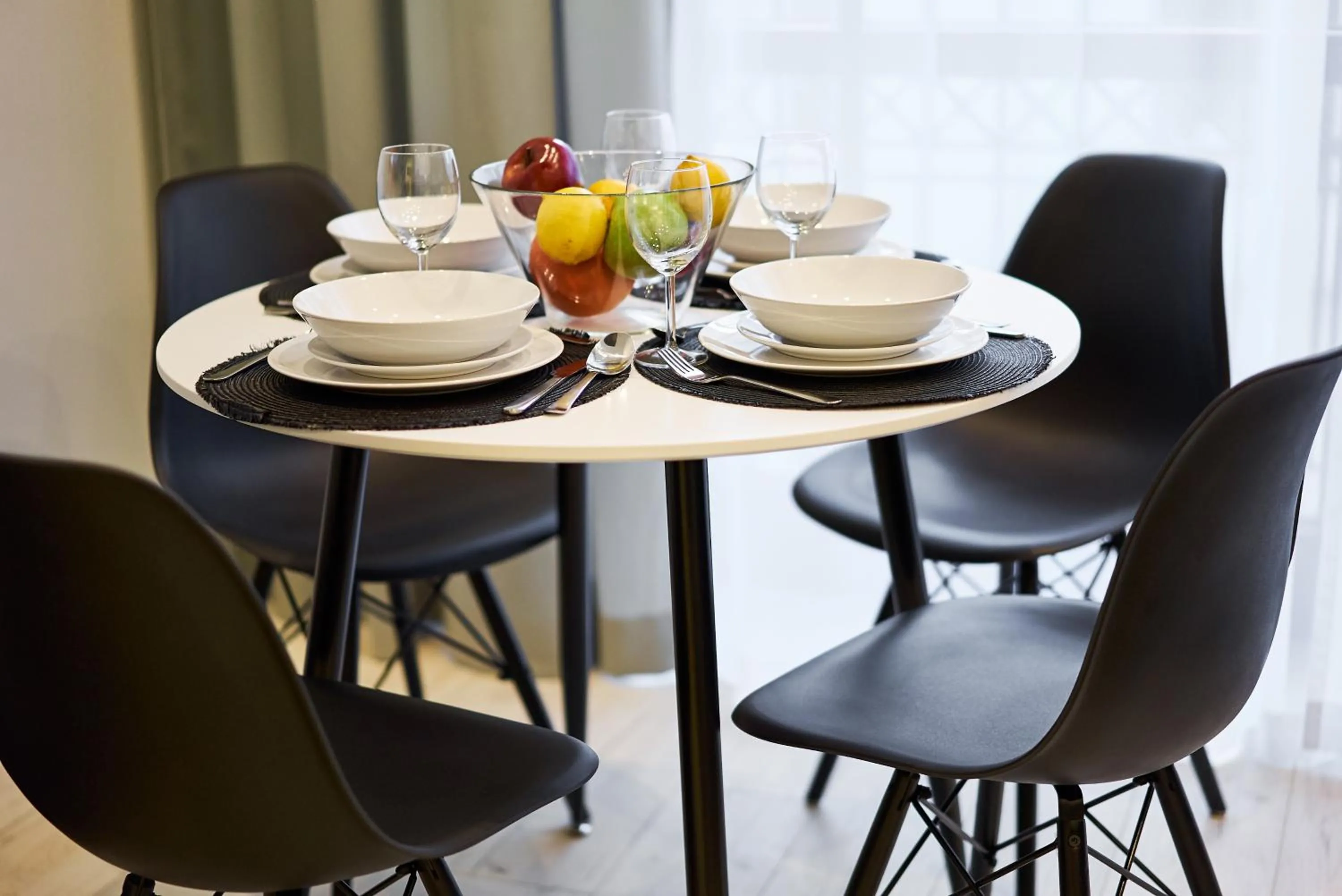 Dining area in Prestige Apartamenty VINCI Centrum