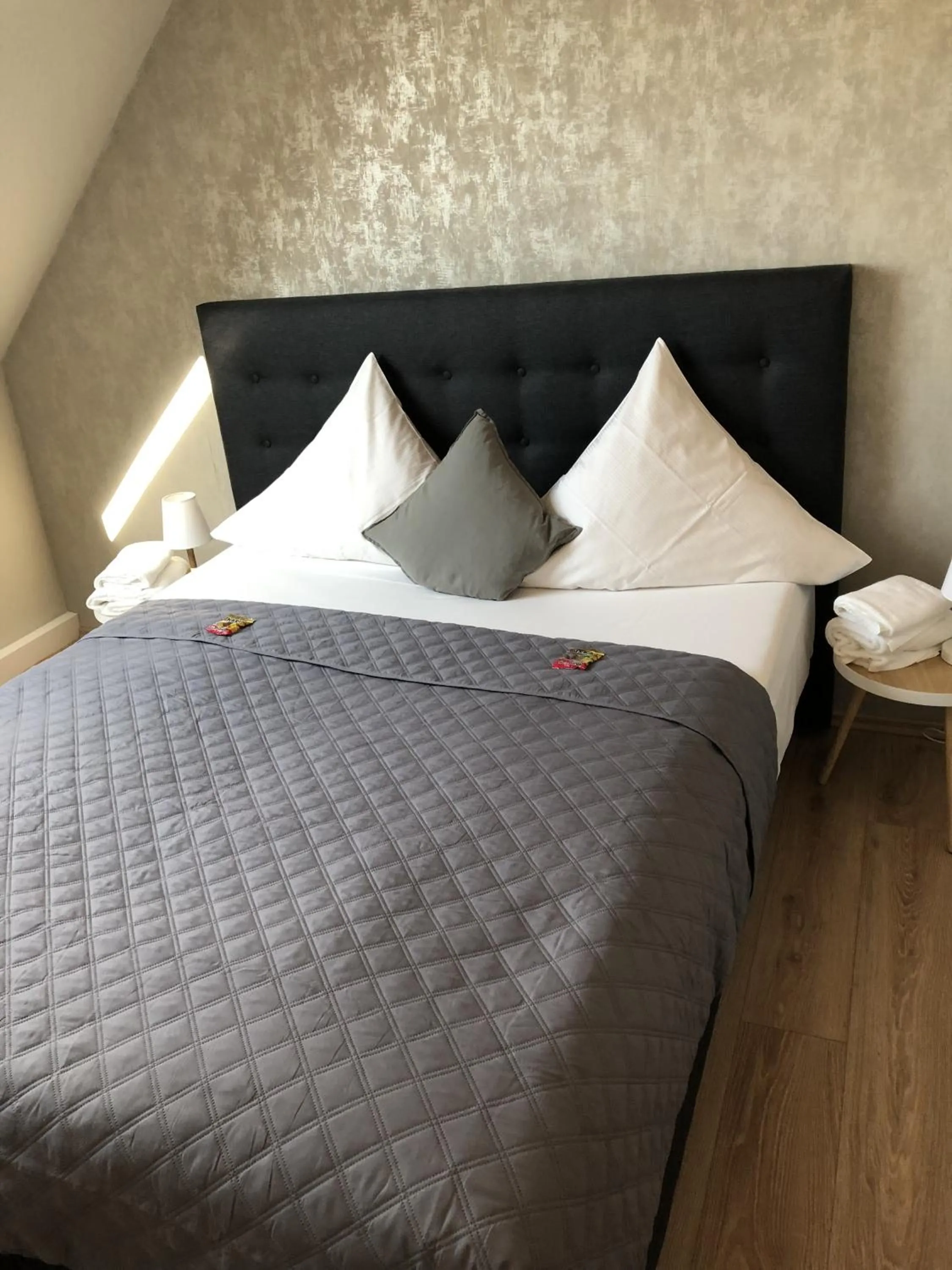 Bed in Hotel Restaurant zum Löwen