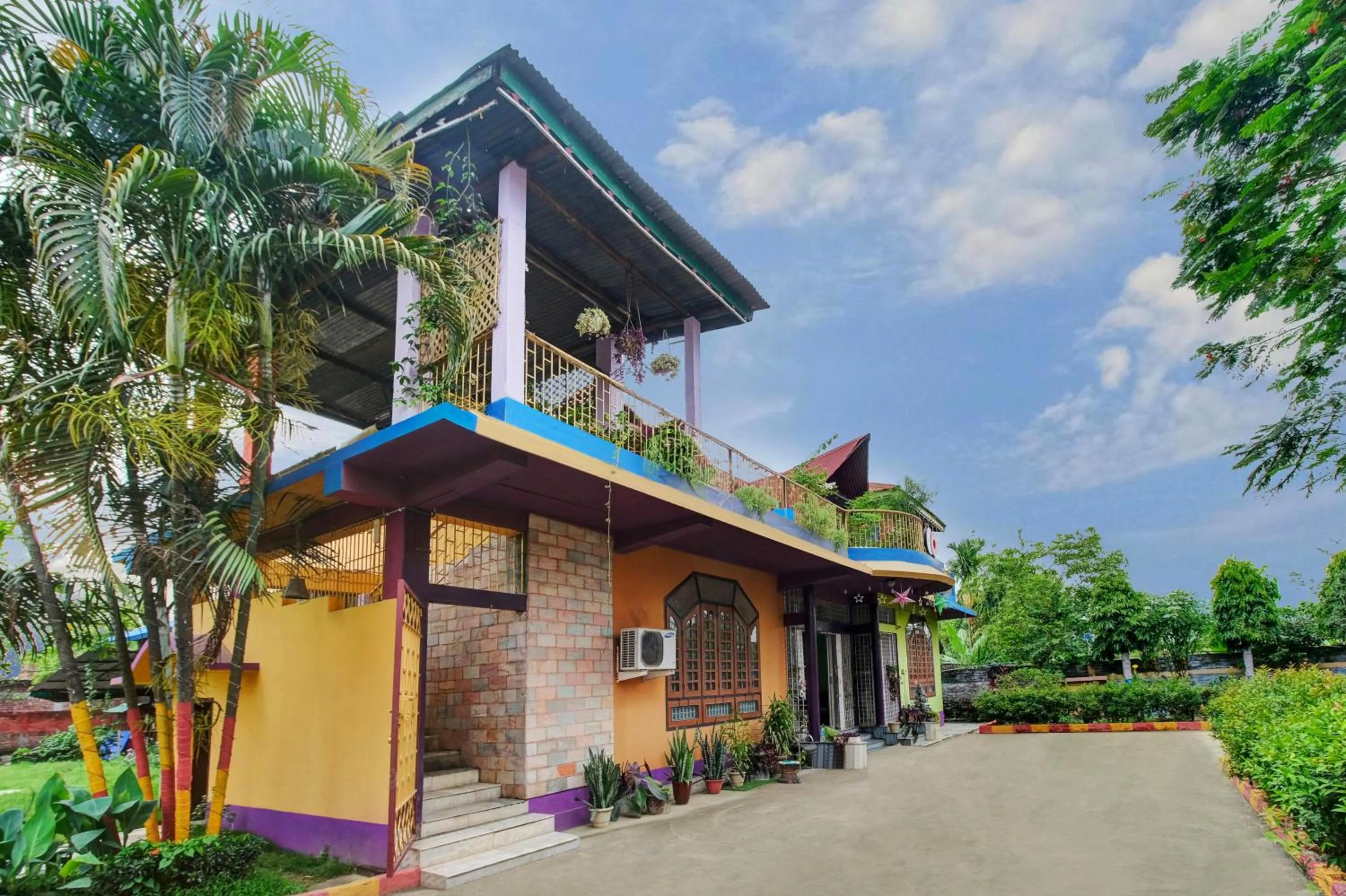 Facade/entrance in Super Hotel O Gorchuk Guwahati