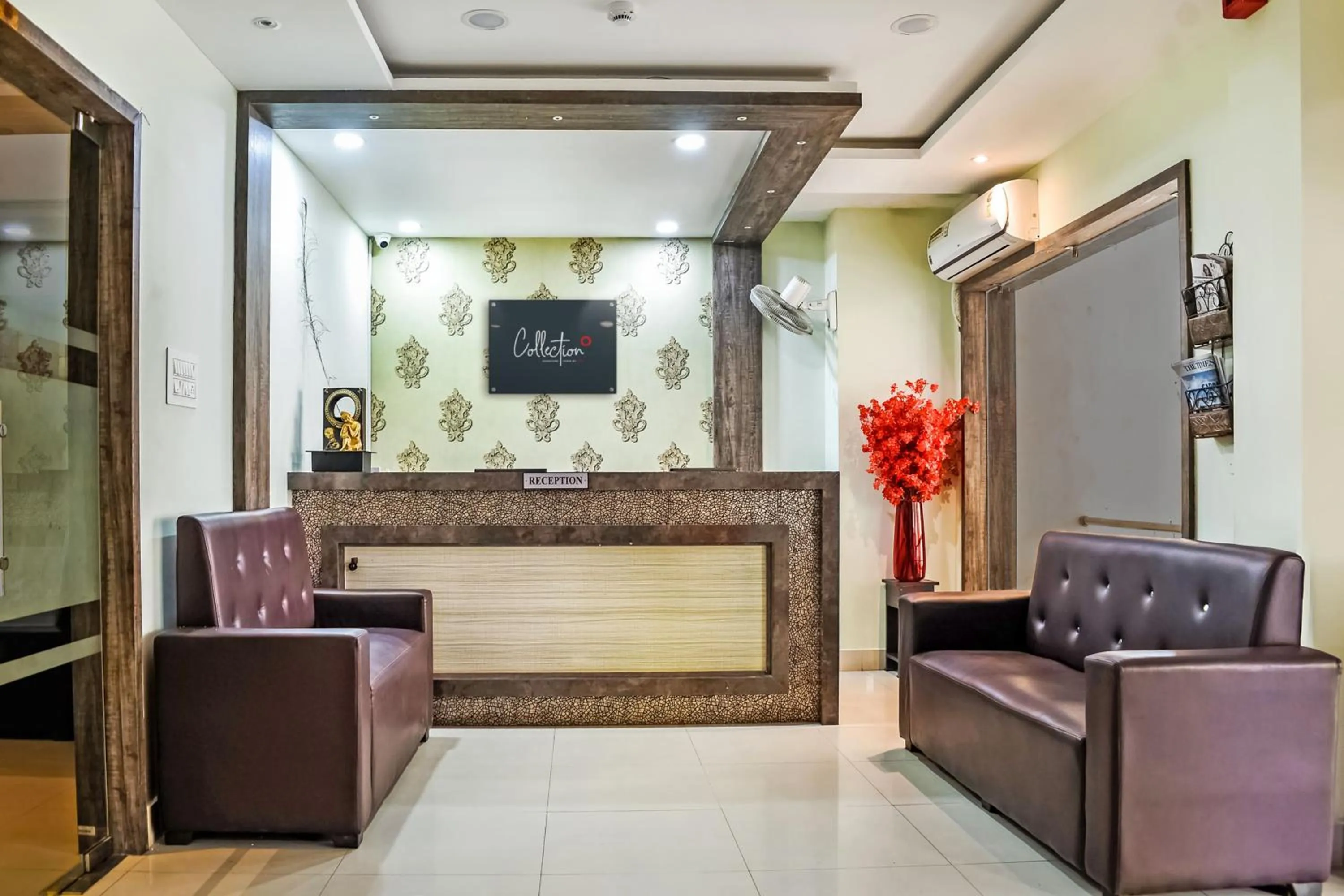 Lobby or reception in Capital O Jai Adisson