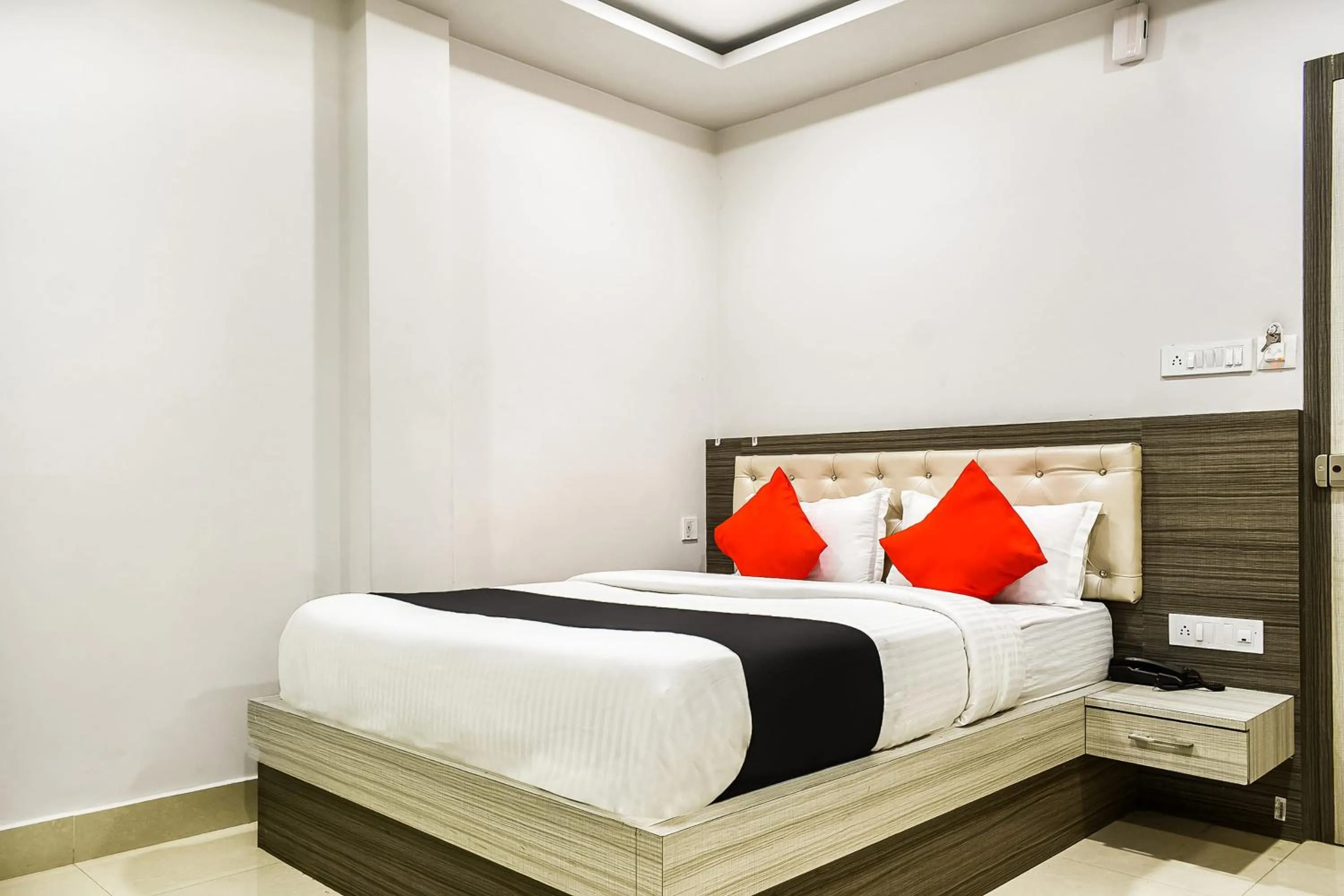 Bedroom, Bed in Capital O Jai Adisson