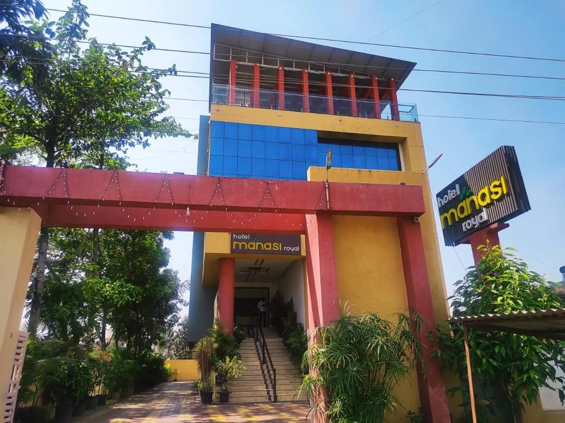 Property building in Hotel Manasi Royal