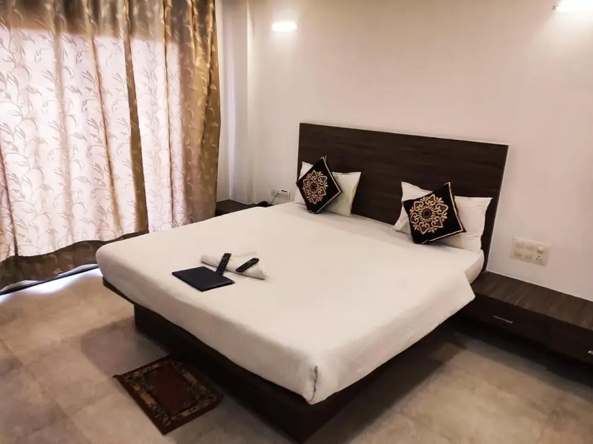 Standard Double Room with Fan - single occupancy in Hotel Manasi INN Standard Double Room with Fan - single occupancy in Hotel Manasi INN