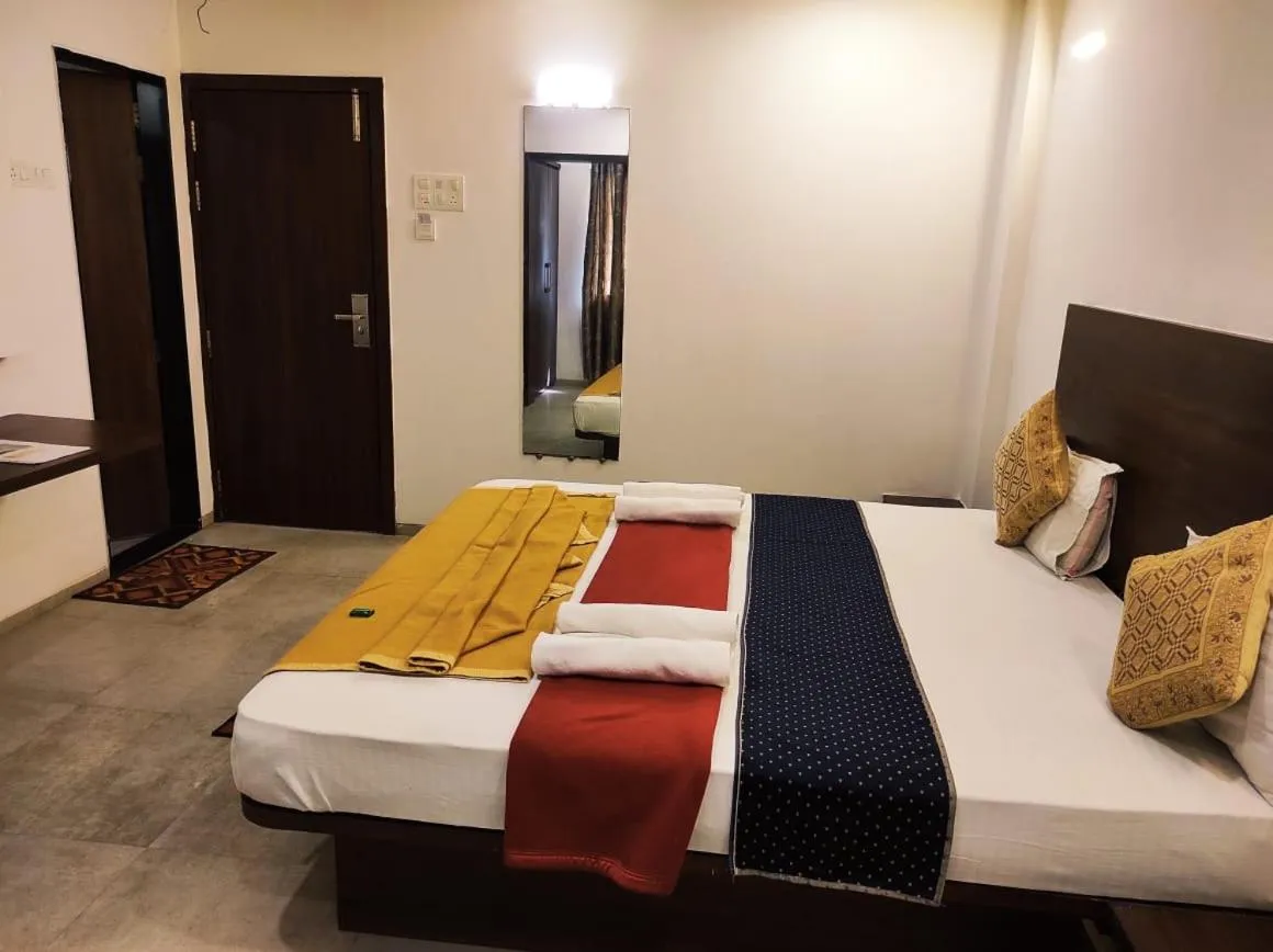 Bedroom, Bed in Hotel Manasi INN