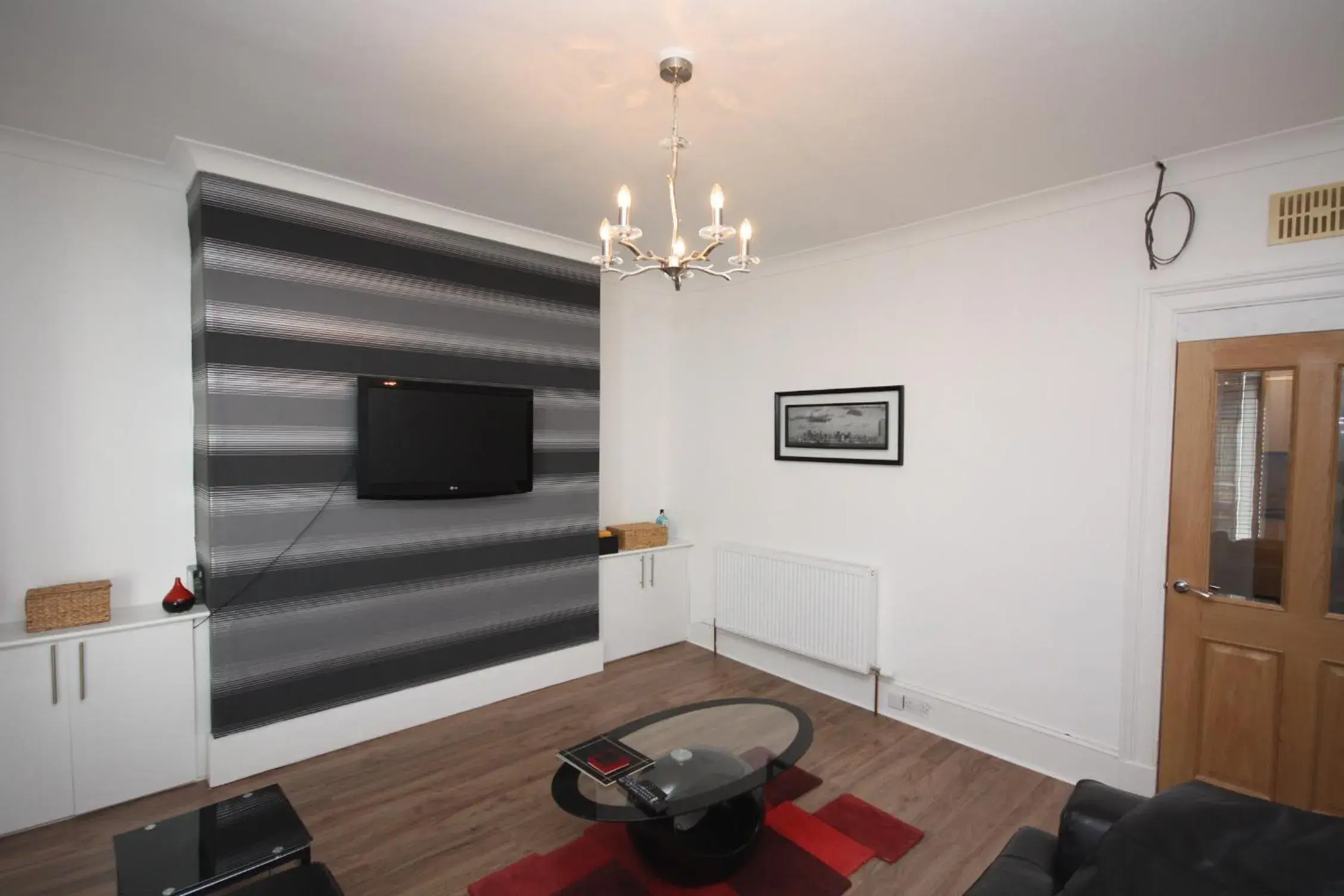One-Bedroom Apartment in Raeburn One-Bedroom Apartment in Raeburn