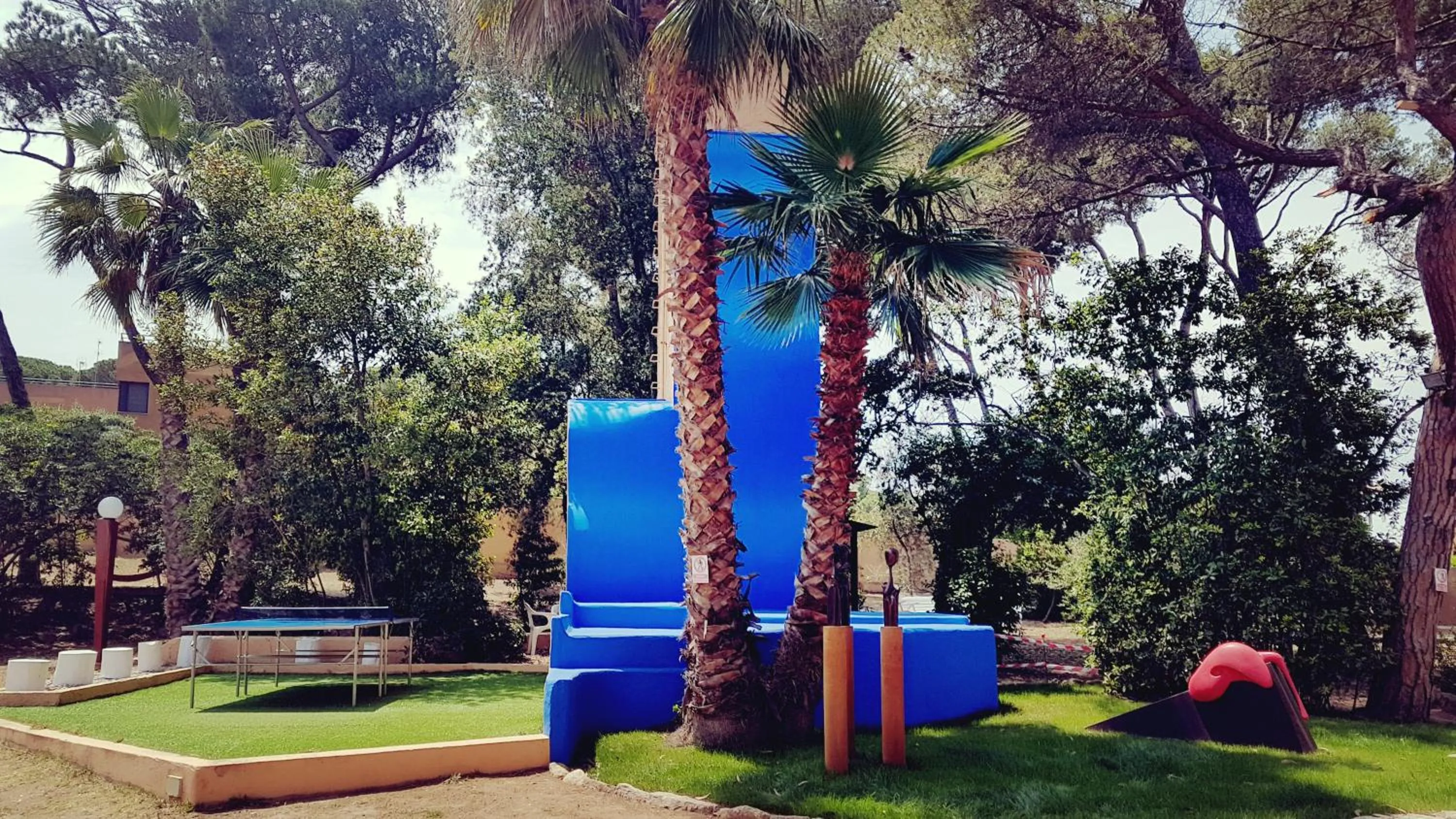 Garden in Apartamento con jardín a 11 metros de la playa. CG.