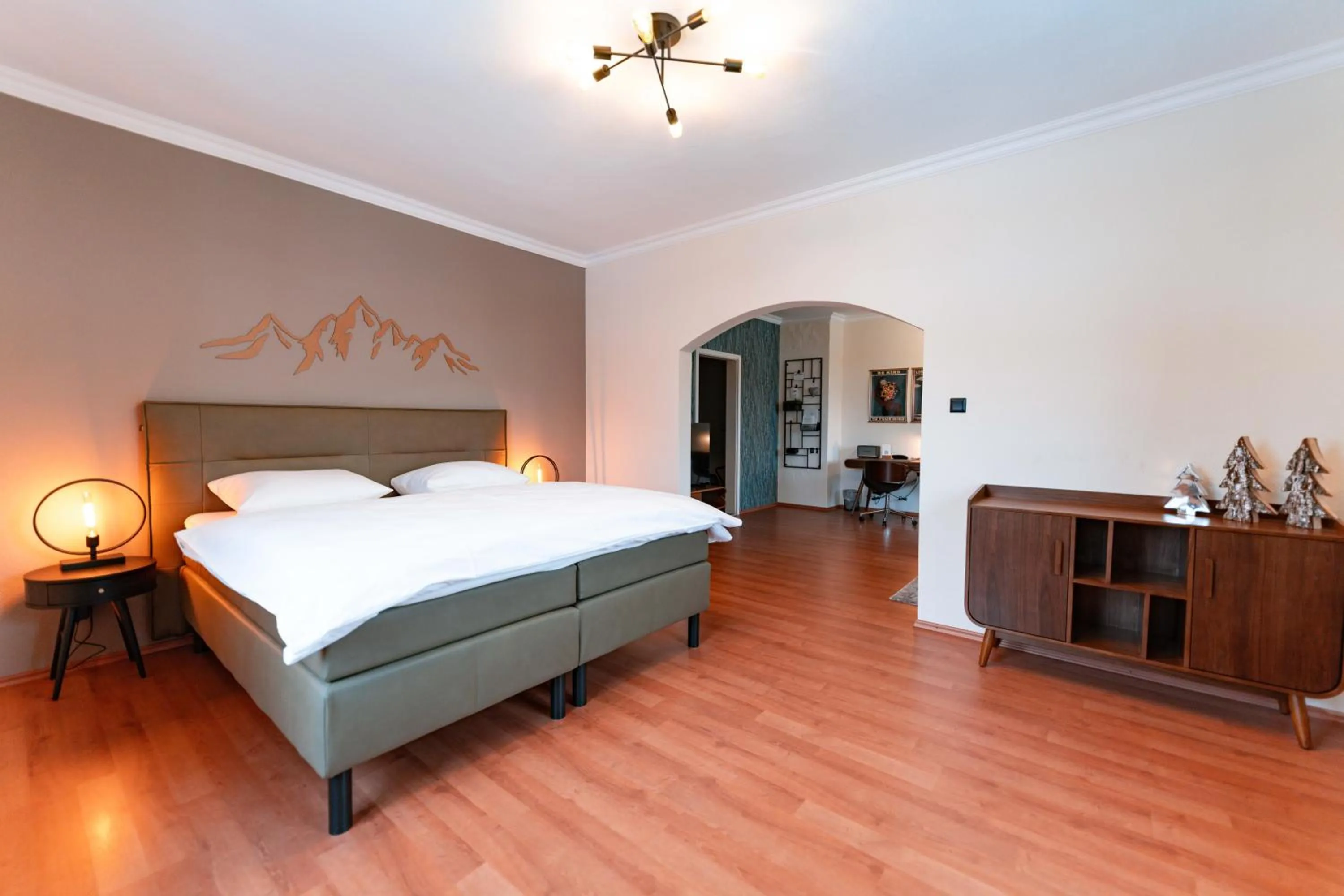 Photo of the whole room, Bed in Boutique-Hotel Bayerischer Hof