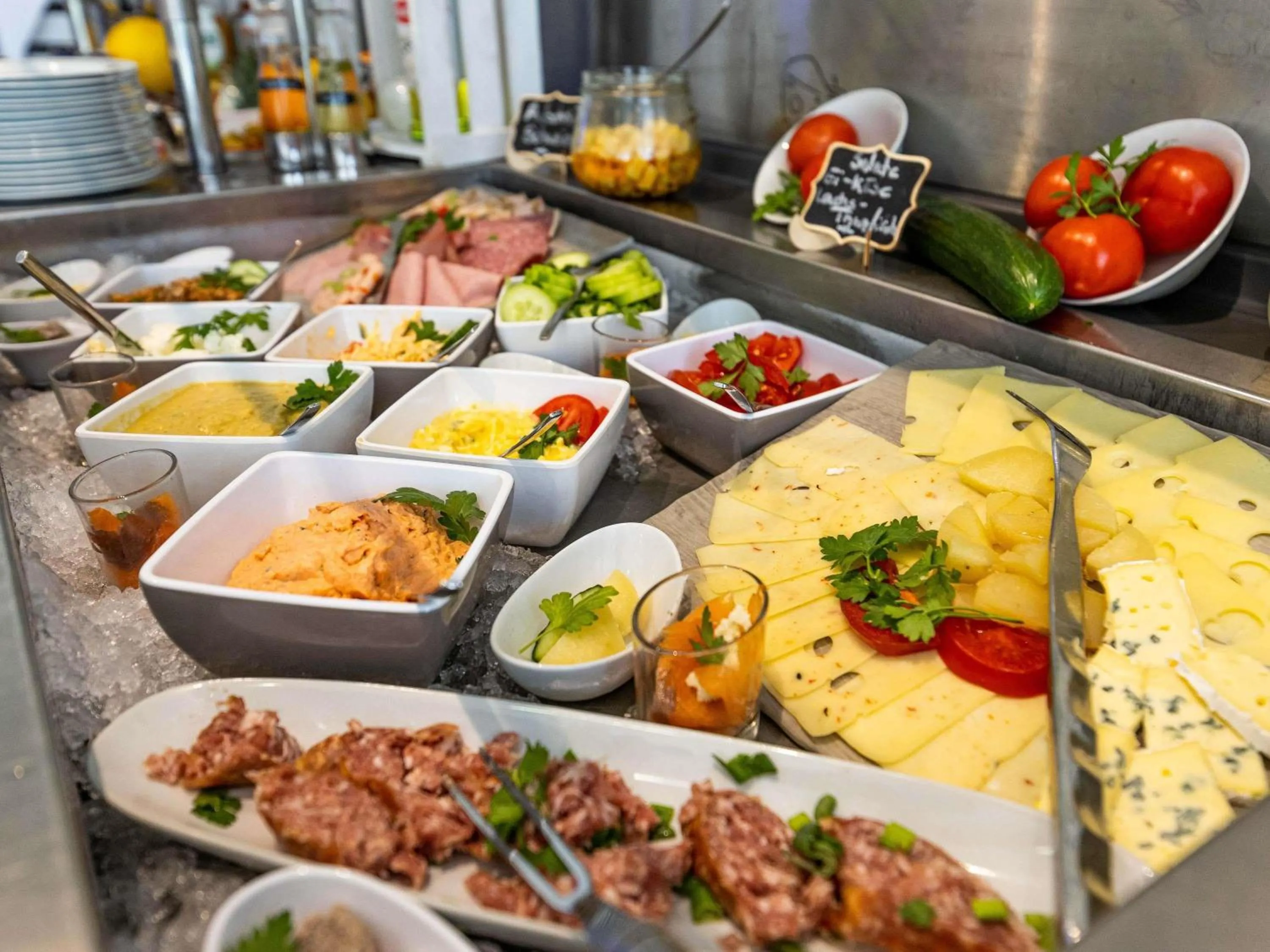 Breakfast in Mercure Hotel Riesa Dresden Elbland