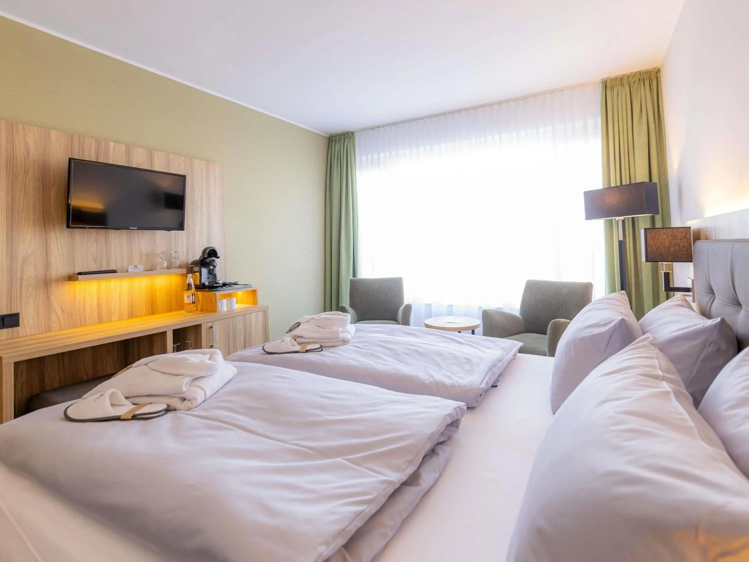 Bedroom, Bed in Mercure Hotel Riesa Dresden Elbland Bedroom, Bed in Mercure Hotel Riesa Dresden Elbland