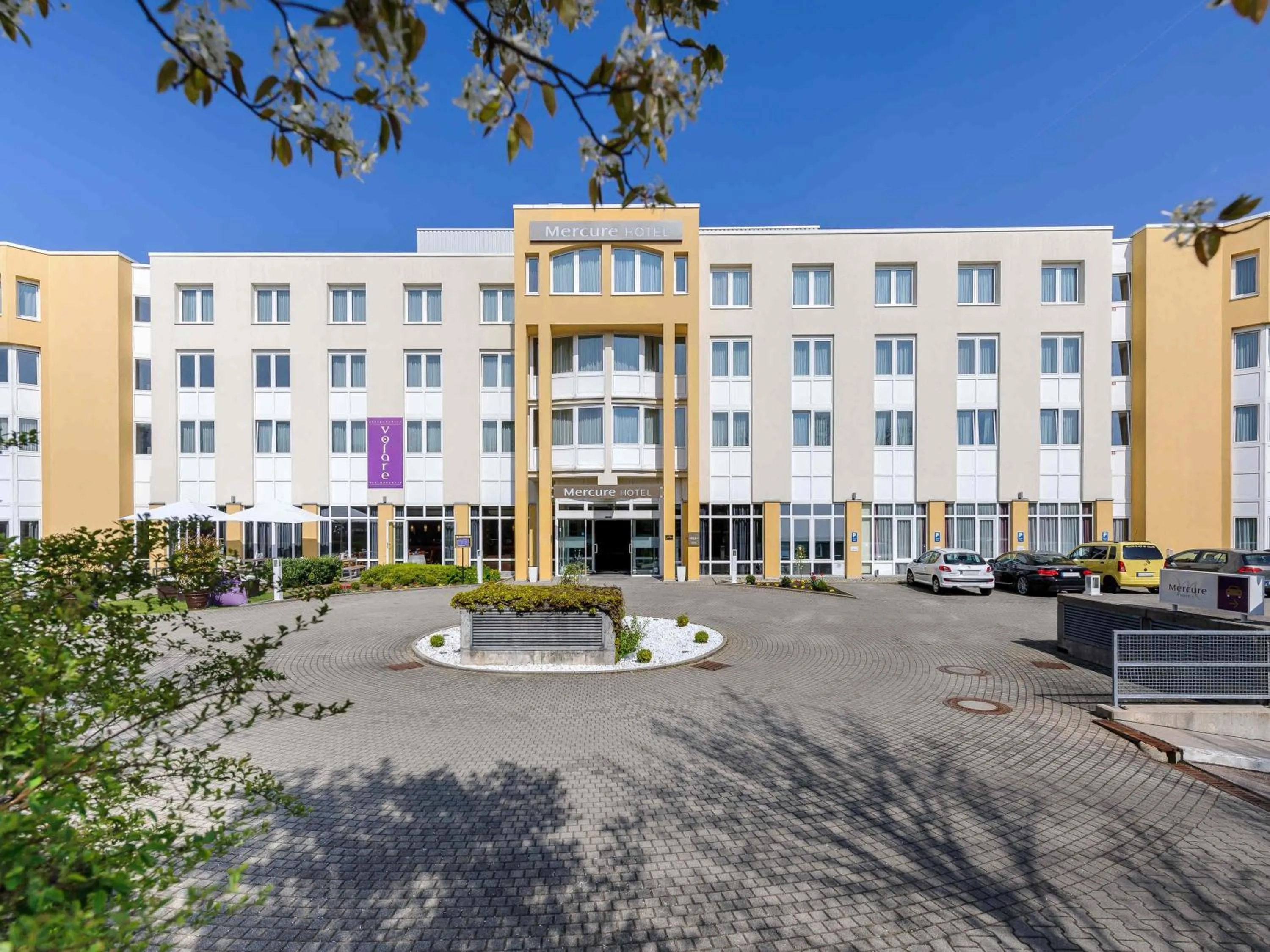 Property building in Mercure Hotel Stuttgart Gerlingen