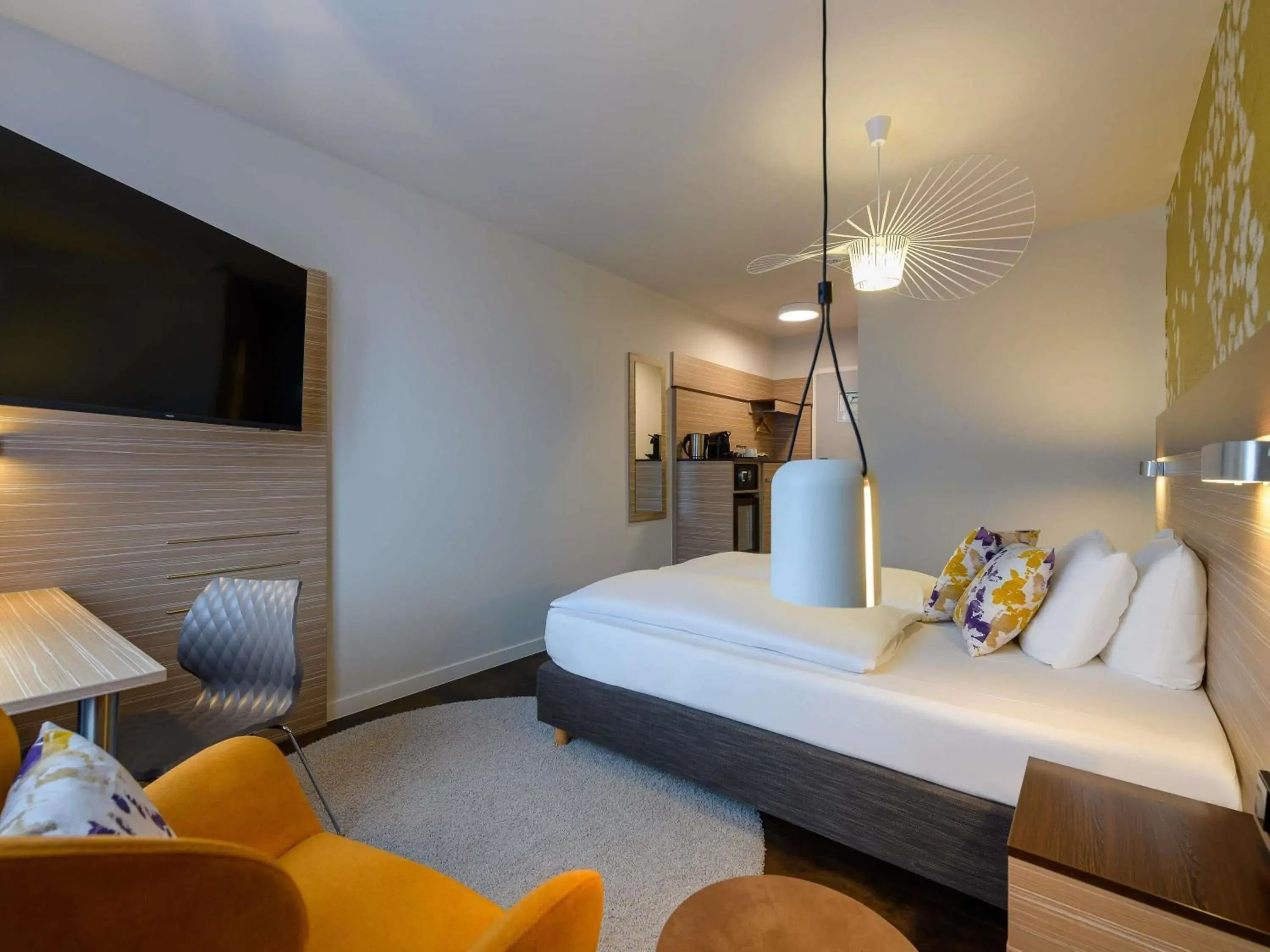 Bedroom, Bed in Mercure Hotel Stuttgart Gerlingen Bedroom, Bed in Mercure Hotel Stuttgart Gerlingen