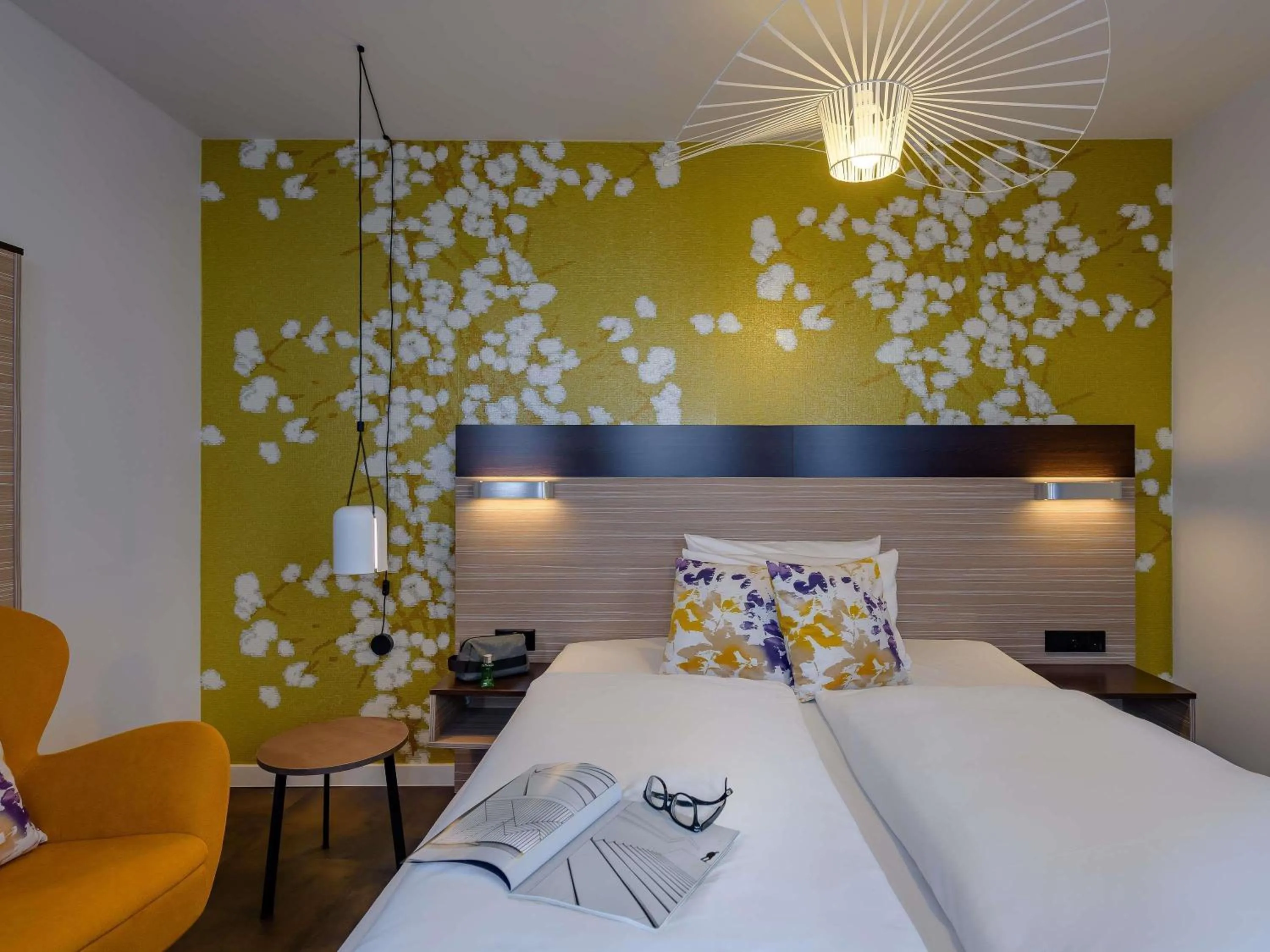 Bedroom, Bed in Mercure Hotel Stuttgart Gerlingen