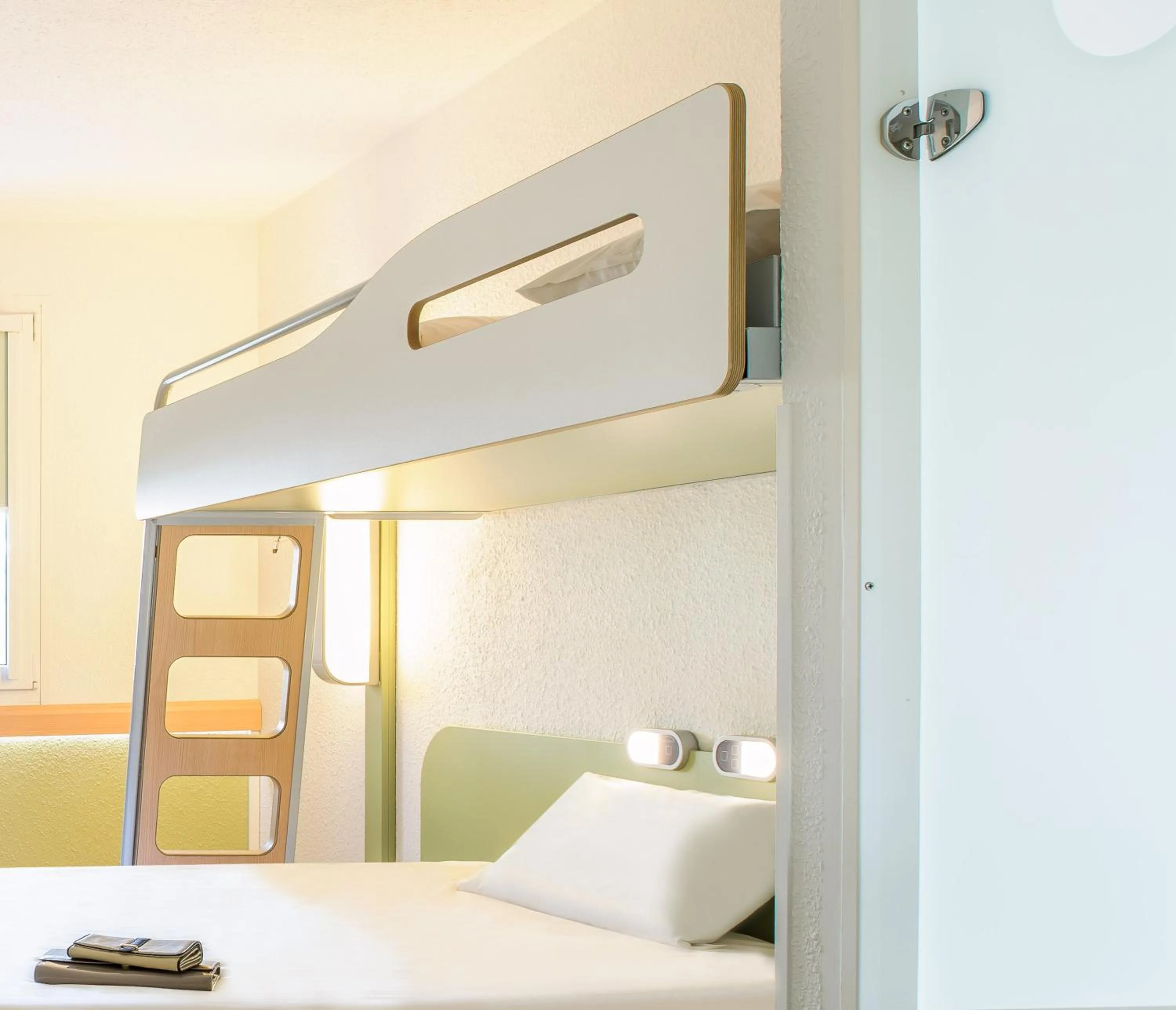 bunk bed, Bed in ibis budget Stuttgart City Nord