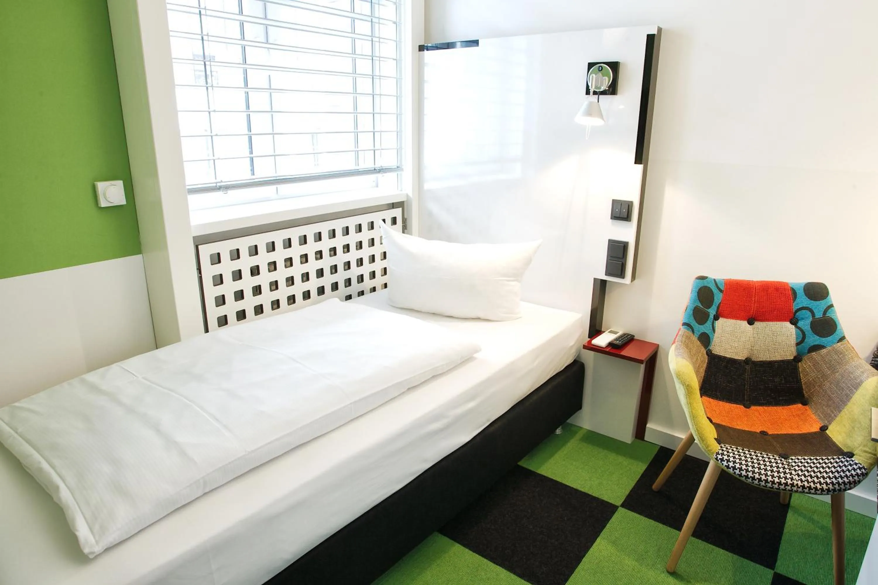 Photo of the whole room, Bed in Hotel Cristall - Frankfurt City