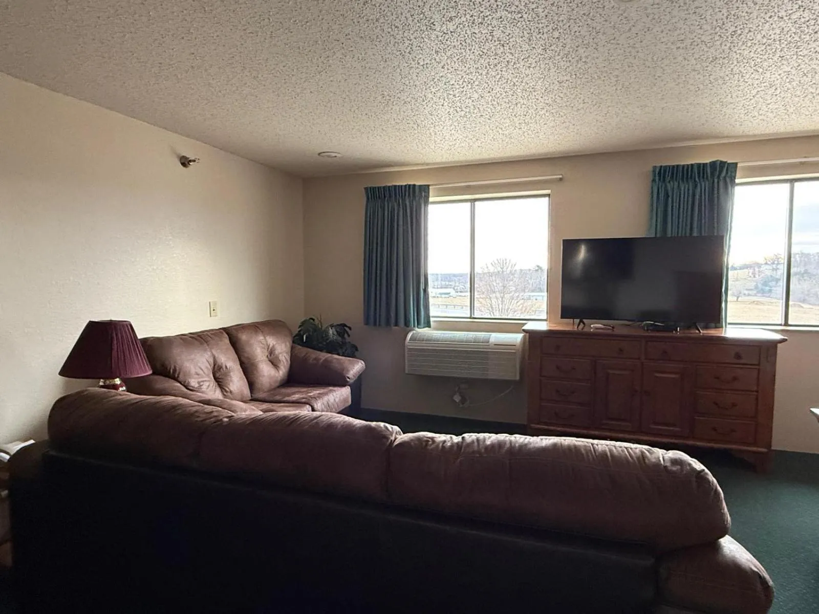 Cassville Four Seasons Inn & Suites