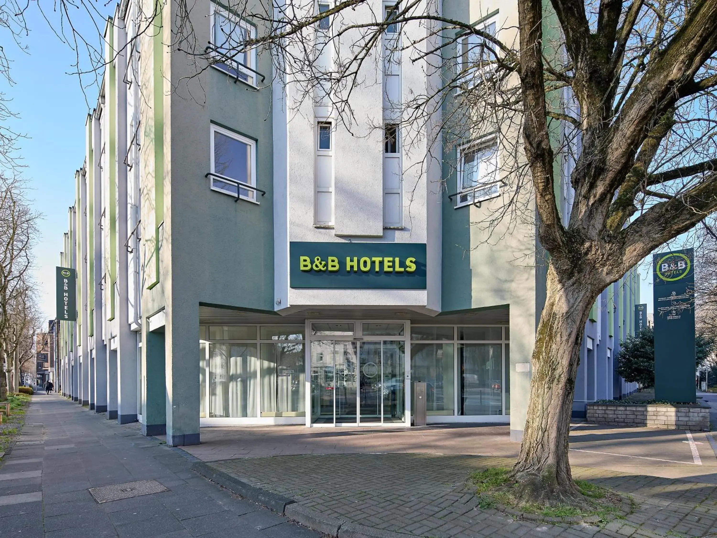 Property Building in ibis Bonn