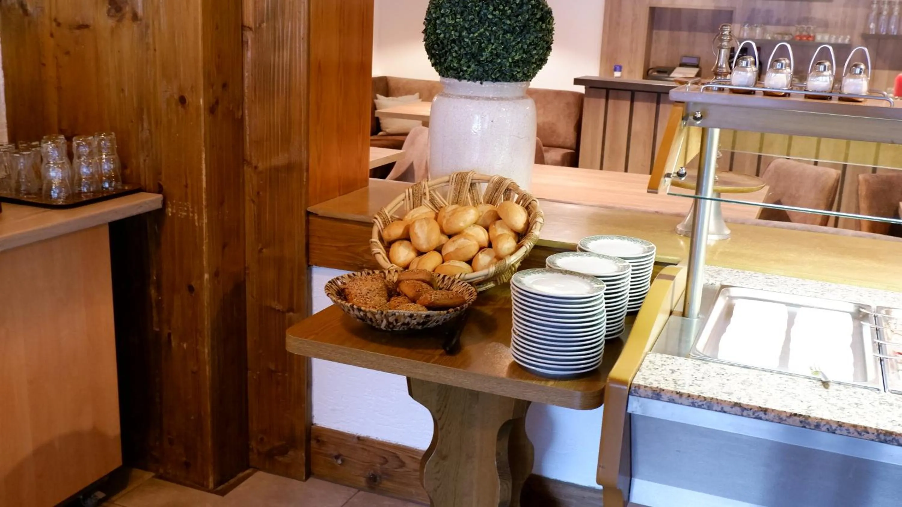 Breakfast in Hotel-Pension zum Paradies