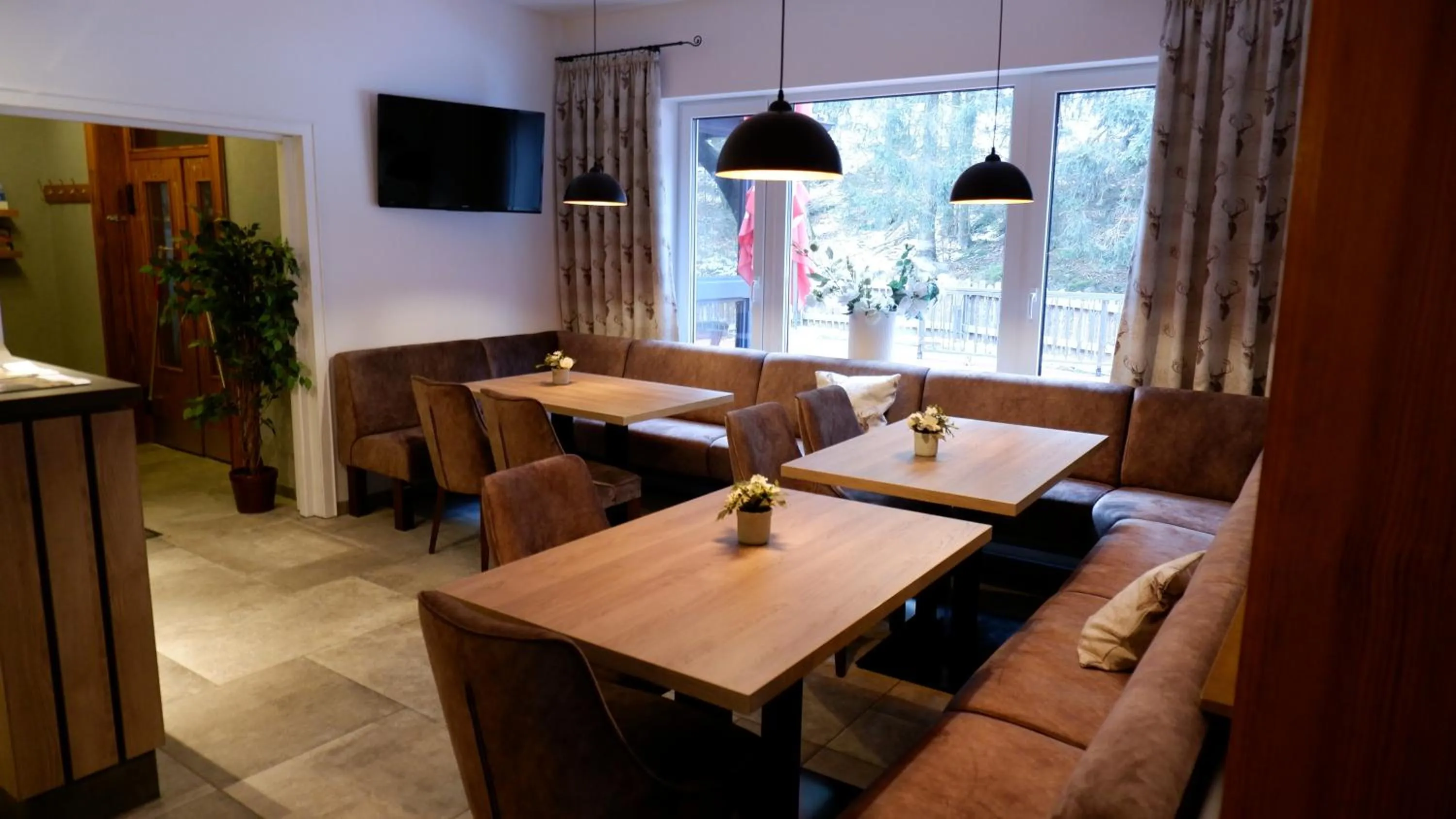 Property building in Hotel-Pension zum Paradies