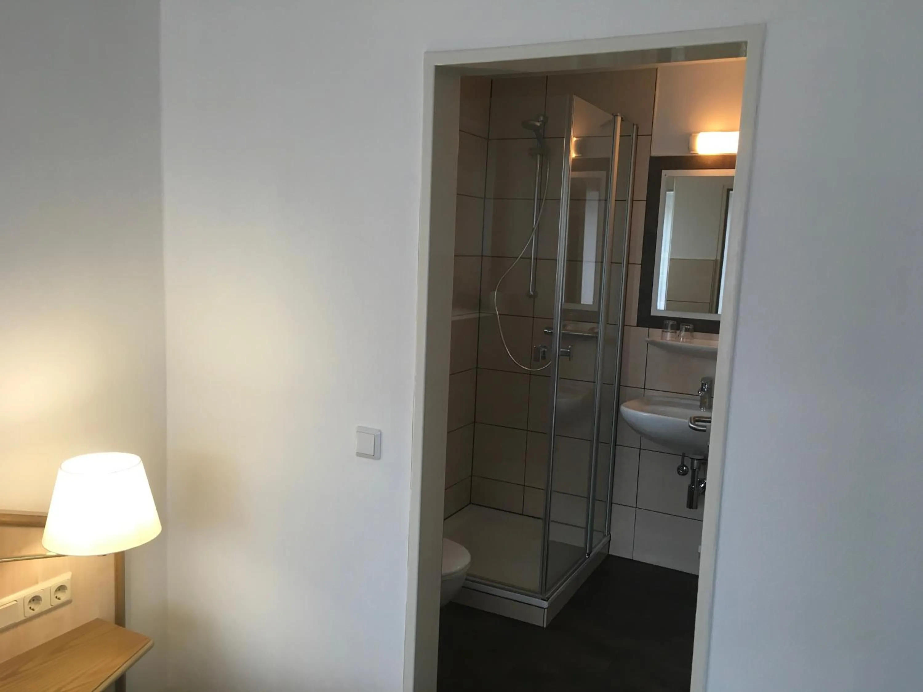 Bathroom in Hotel-Pension zum Paradies