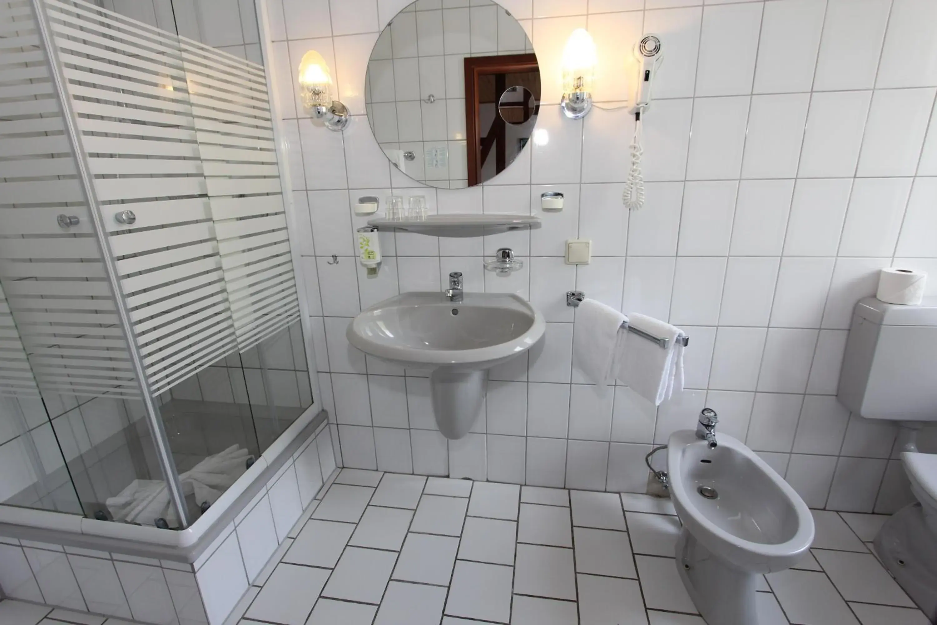 Single Room with Private Bathroom in Hotel "Glück Auf " Single Room with Private Bathroom in Hotel "Glück Auf "