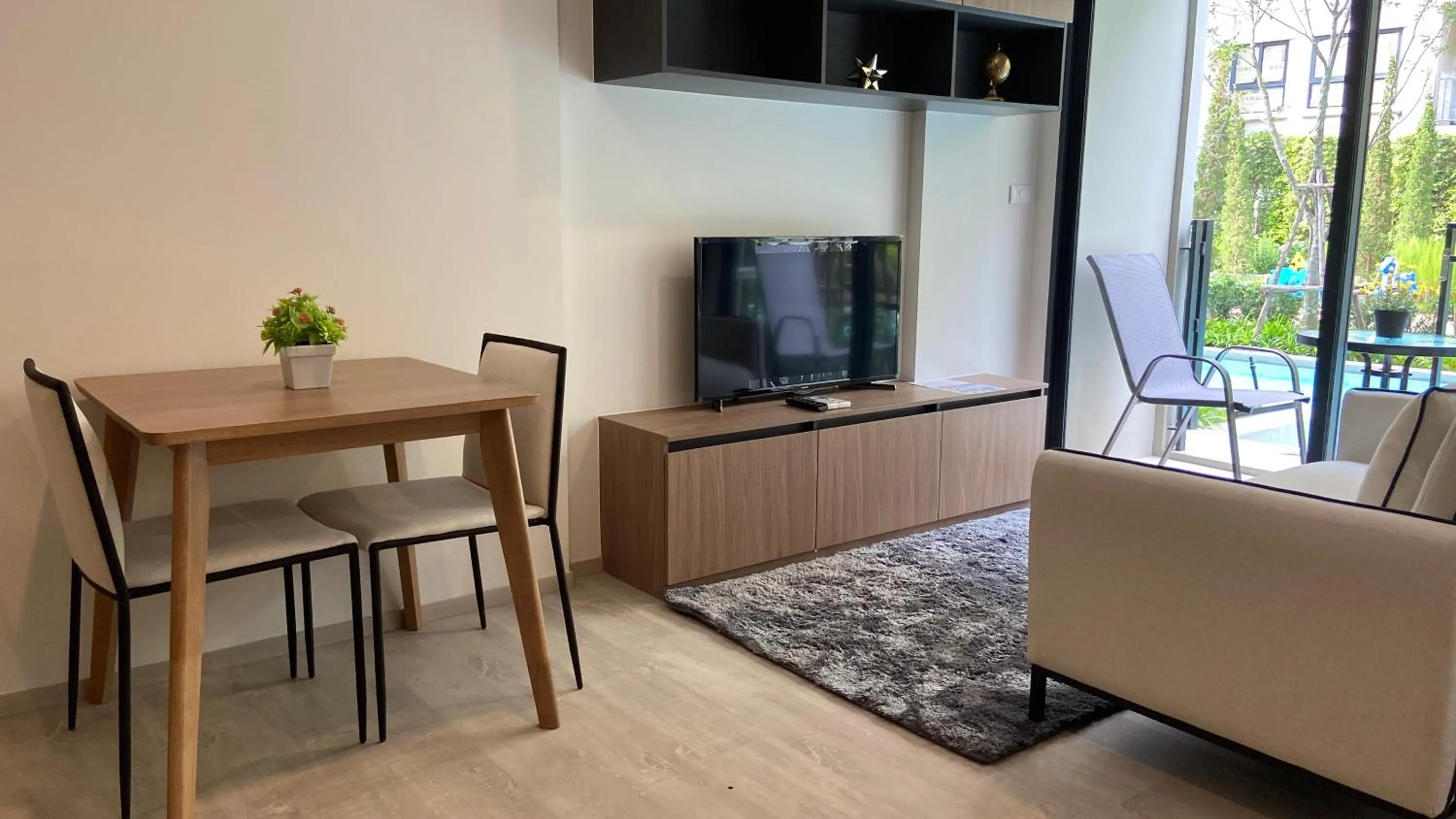 La Casita pool access condo HuaHin