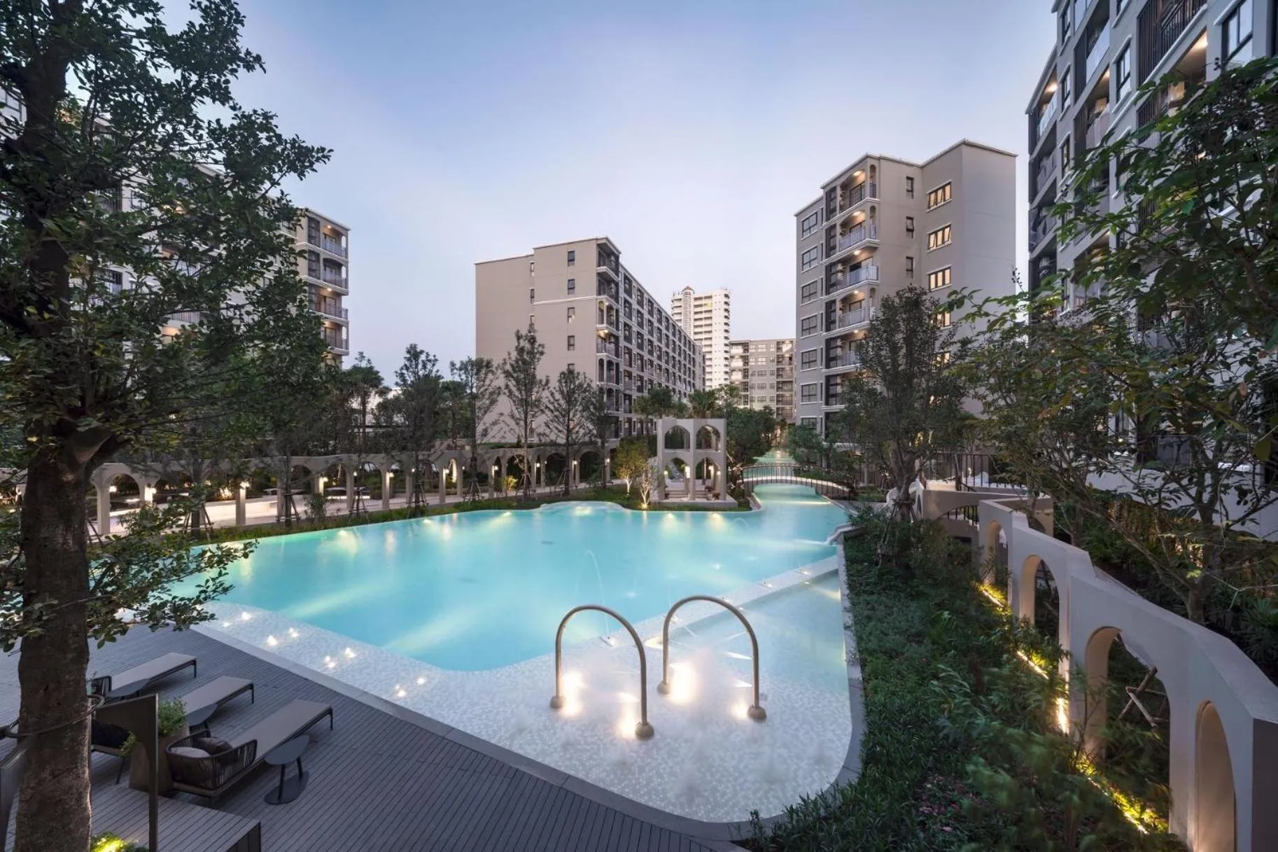 La Casita pool access condo HuaHin