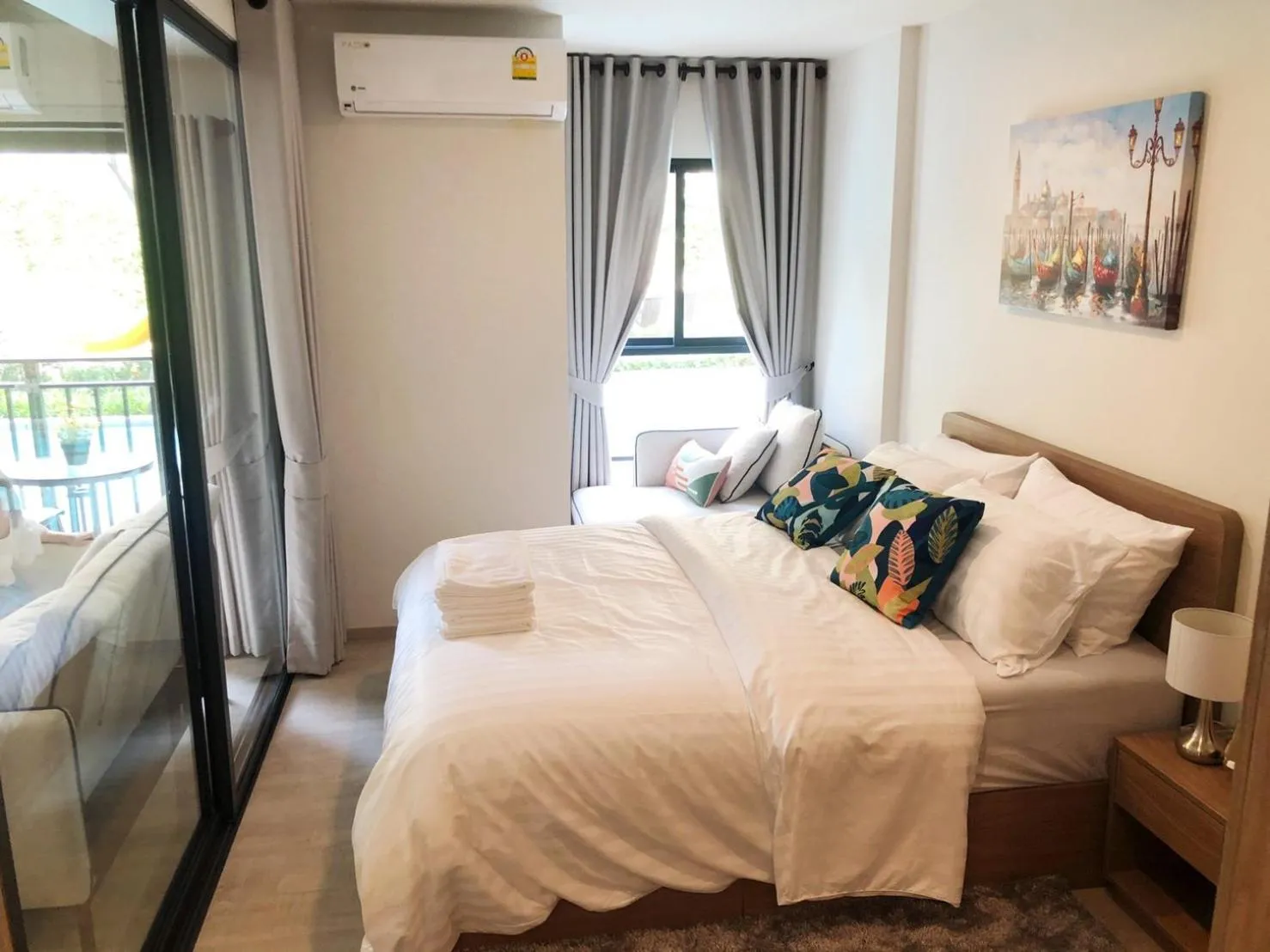 Bed in La Casita pool access condo HuaHin